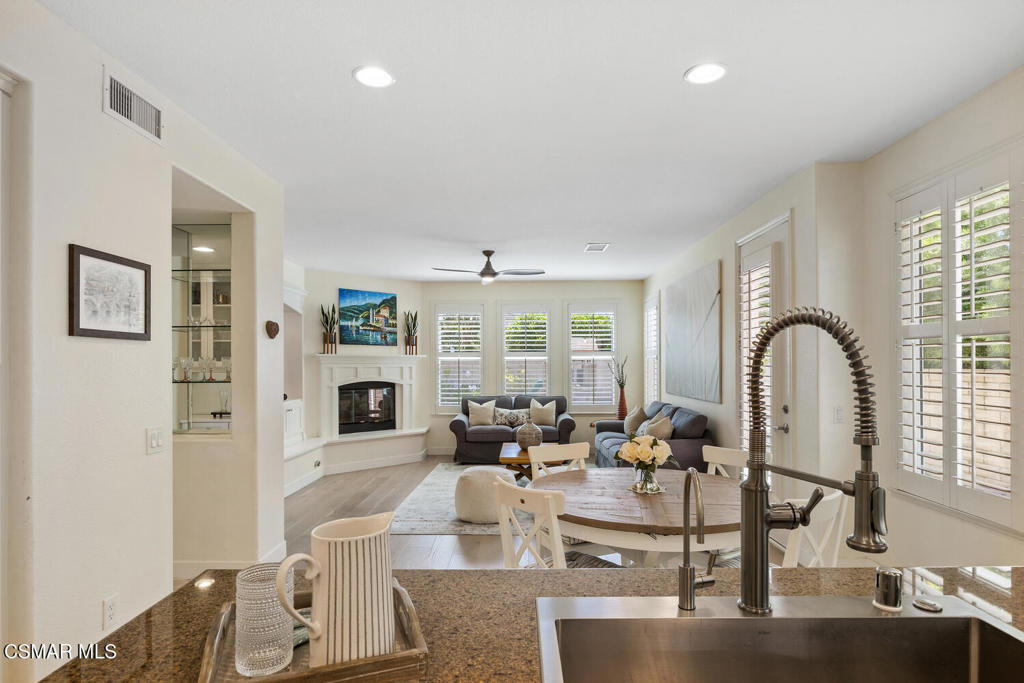 Newbury Park, California, 91320, United States, 4 Bedrooms Bedrooms, ,4 BathroomsBathrooms,Residential,For Sale,1941657