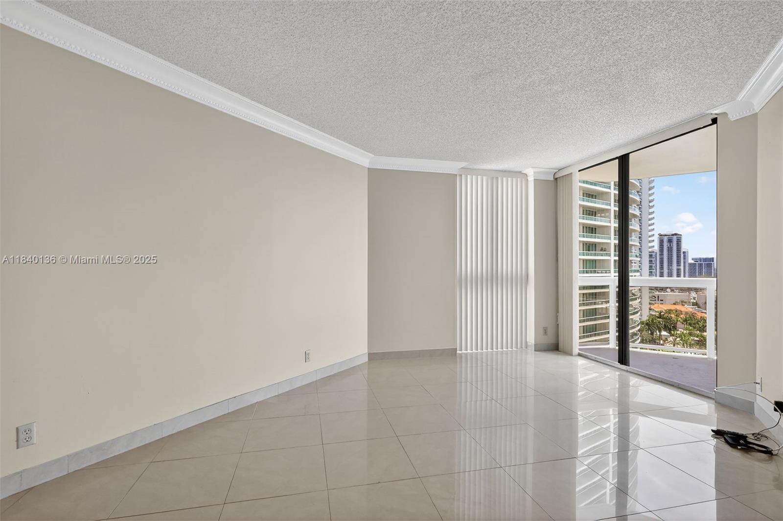 Aventura, Florida, 33180, United States, 2 Bedrooms Bedrooms, ,2 BathroomsBathrooms,Residential,For Sale,1898745