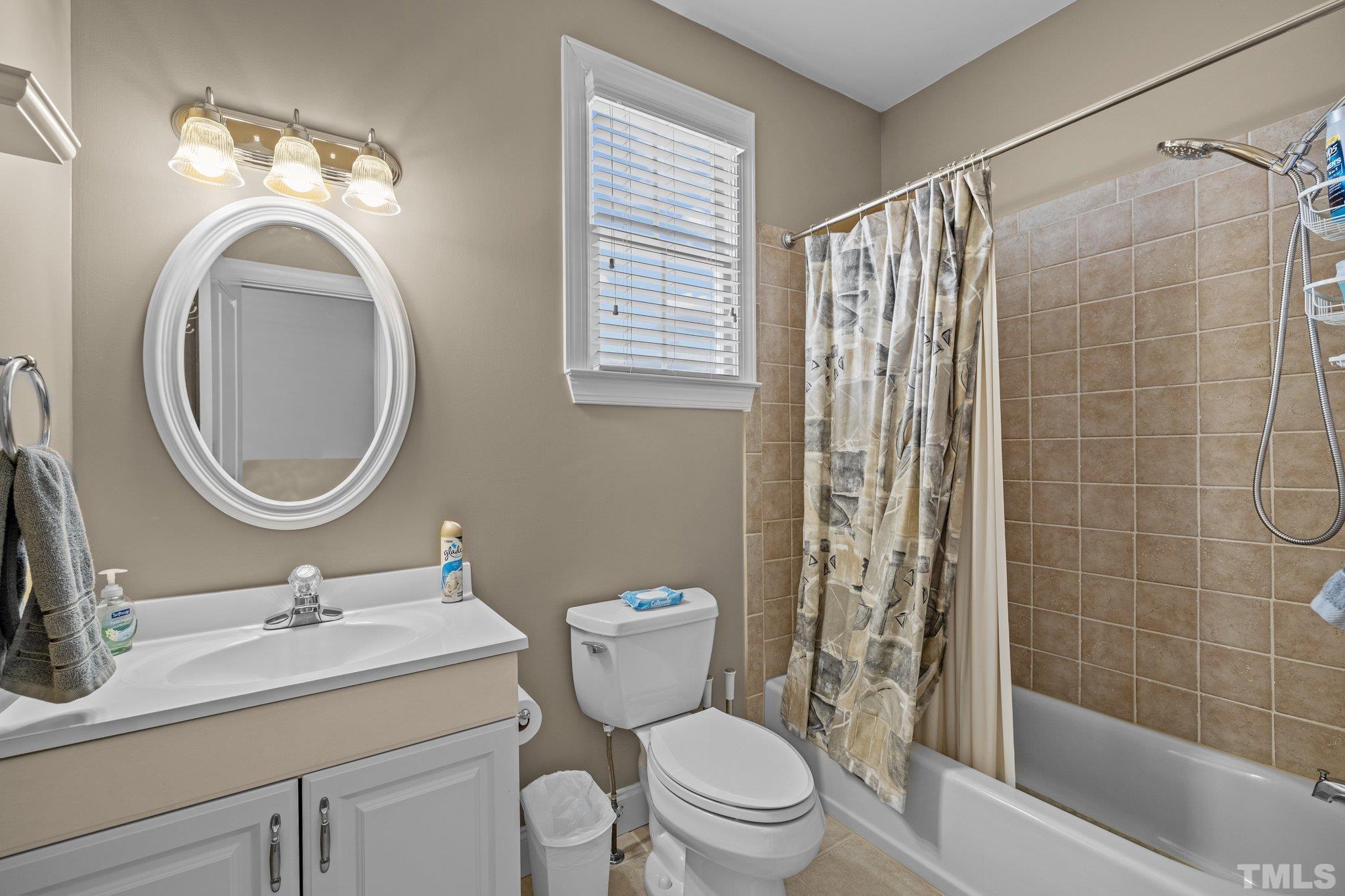 1640 Lakestone Village Lane, Fuquay-Varina, North Carolina, 27526, United States, 3 Bedrooms Bedrooms, ,3 BathroomsBathrooms,Residential,For Sale,1640 Lakestone Village Lane,1433390