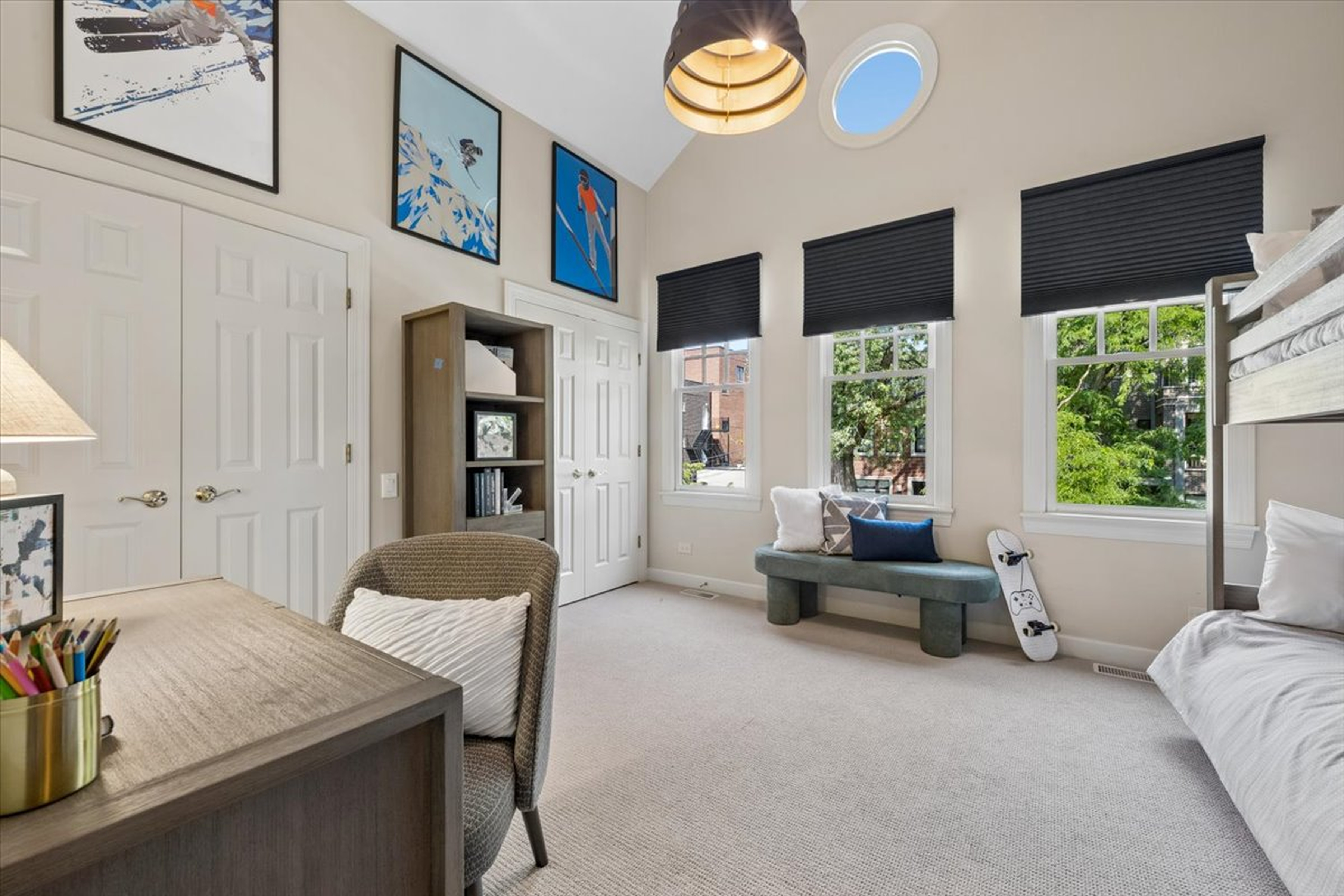 Single-Family Home on a Picturesque, Tree-Lined Street in Lincoln Park - 物件實景