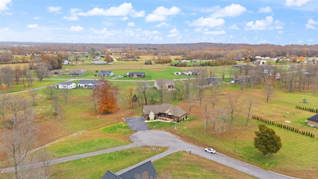 Smiths Grove, Kentucky, 42171, United States, 4 Bedrooms Bedrooms, ,3 BathroomsBathrooms,Residential,For Sale,1901805
