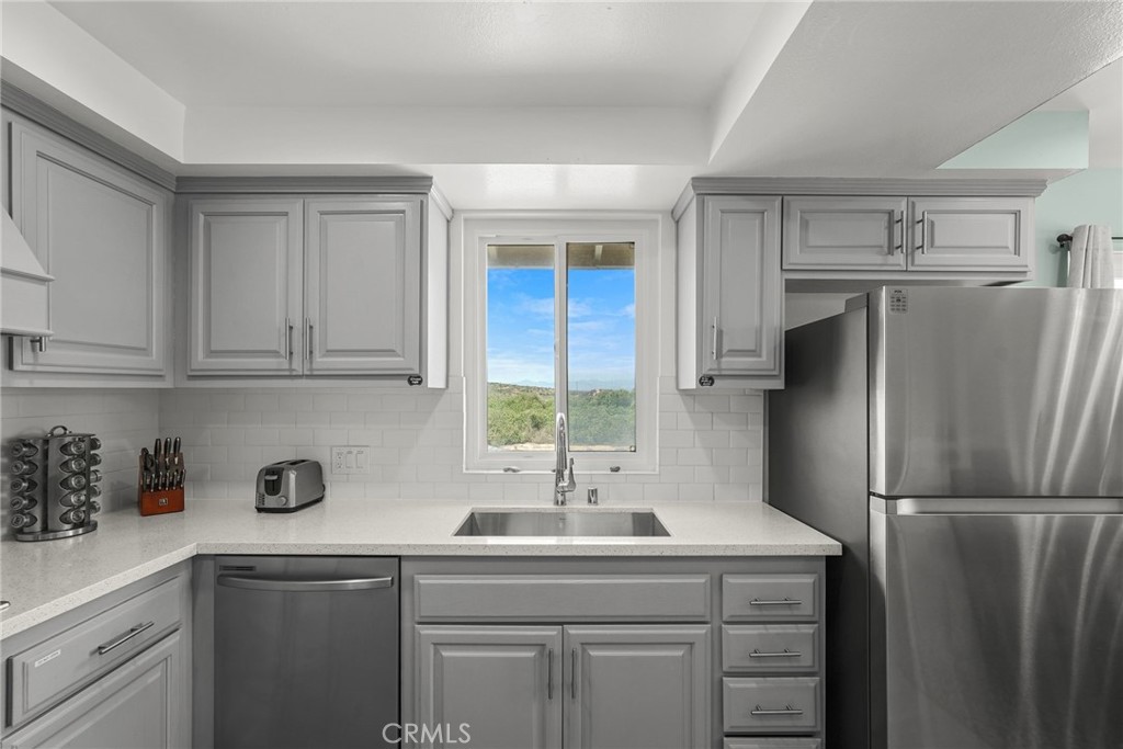 Oxnard, California, 93035, United States, 5 Bedrooms Bedrooms, ,1 BathroomBathrooms,Residential,For Sale,1847302