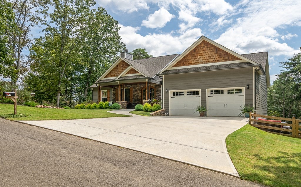 Talking Rock, Georgia, 30175, United States, 3 Bedrooms Bedrooms, ,2 BathroomsBathrooms,Residential,For Sale,1972069