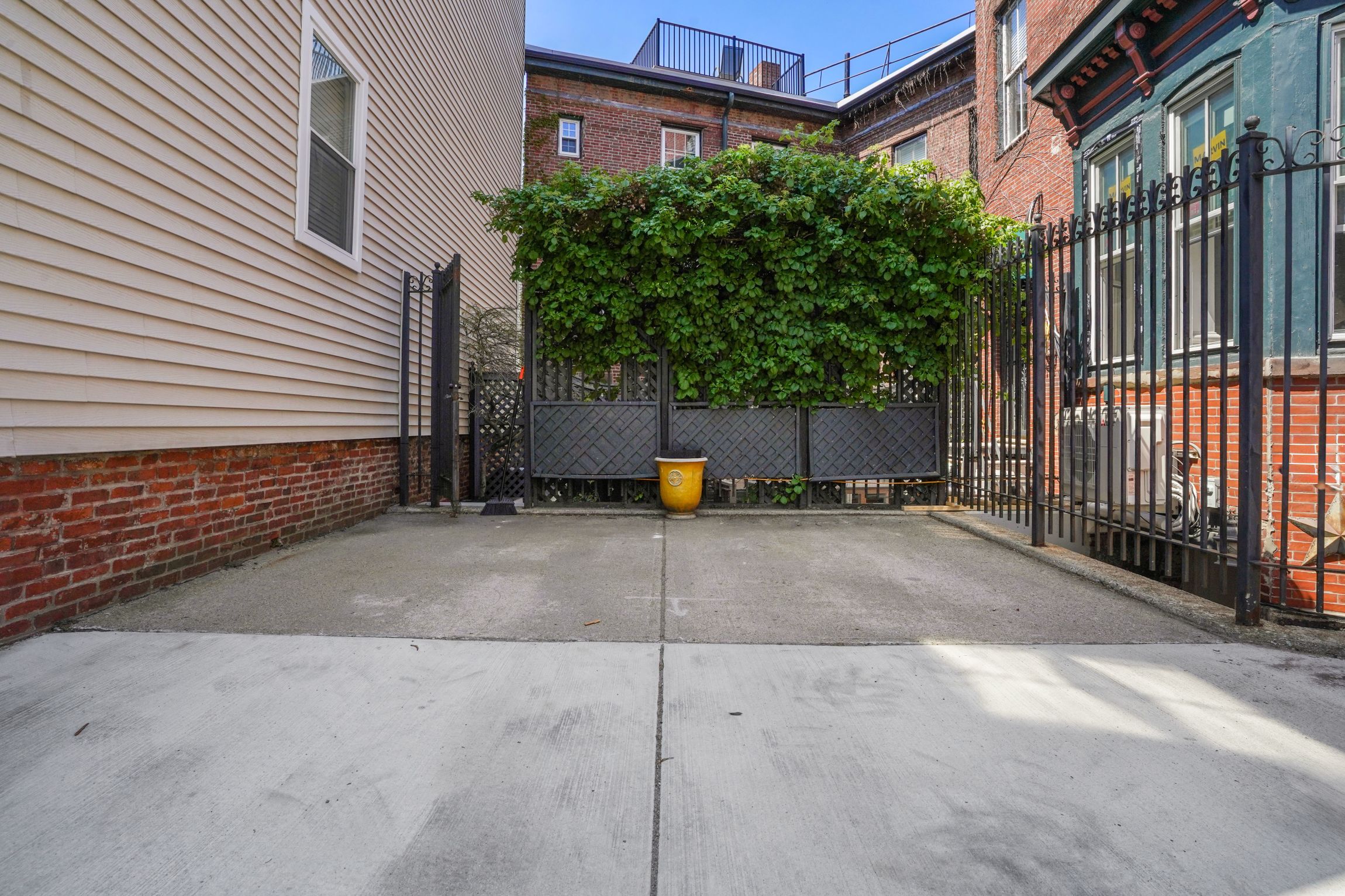  52 Sullivan Street, Boston, MA, 02129 - 物件實景