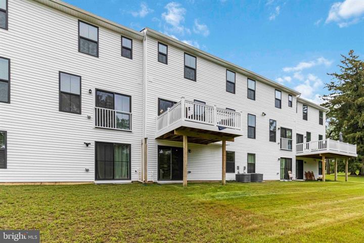 Cheltenham, Pennsylvania, 19012, United States, 3 Bedrooms Bedrooms, ,4 BathroomsBathrooms,Residential,For Sale,1887718