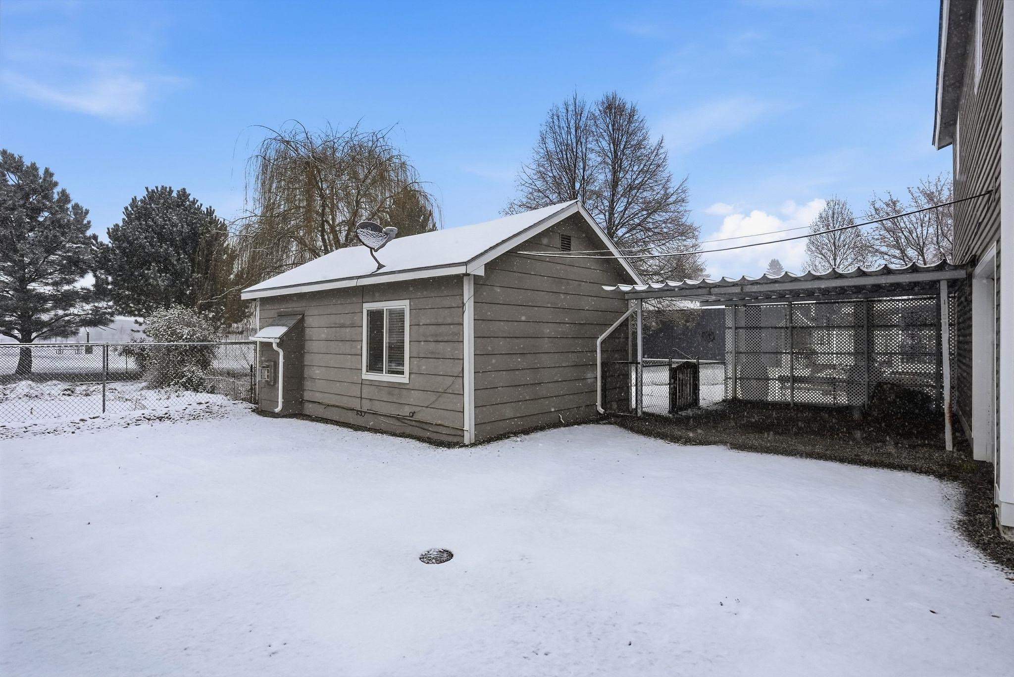 Greenacres, Washington, 99016, United States, 5 Bedrooms Bedrooms, ,2 BathroomsBathrooms,Residential,For Sale,2001748