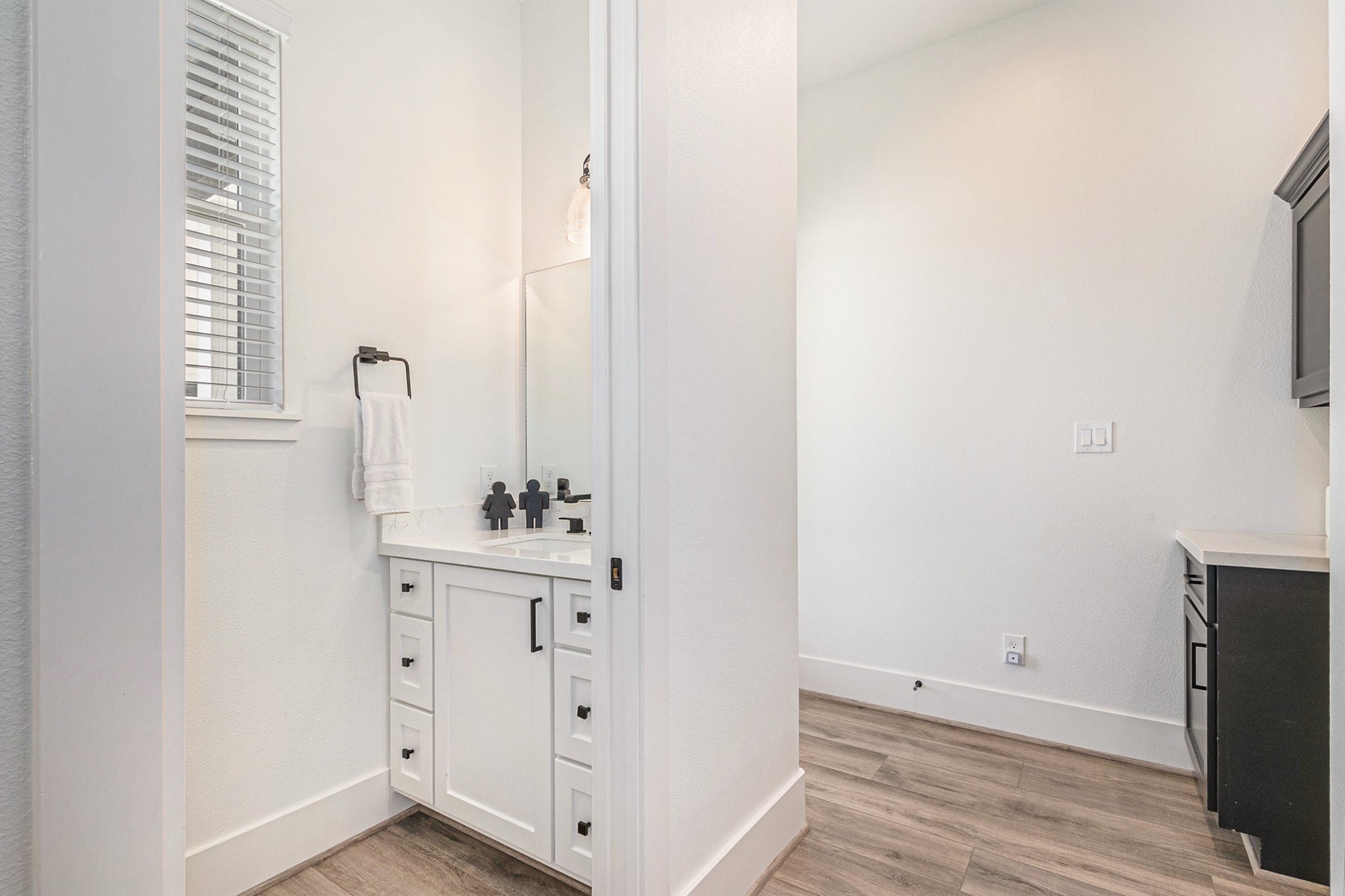 Point Blank, Texas, 77364, United States, 4 Bedrooms Bedrooms, ,4 BathroomsBathrooms,Residential,For Sale,1846519