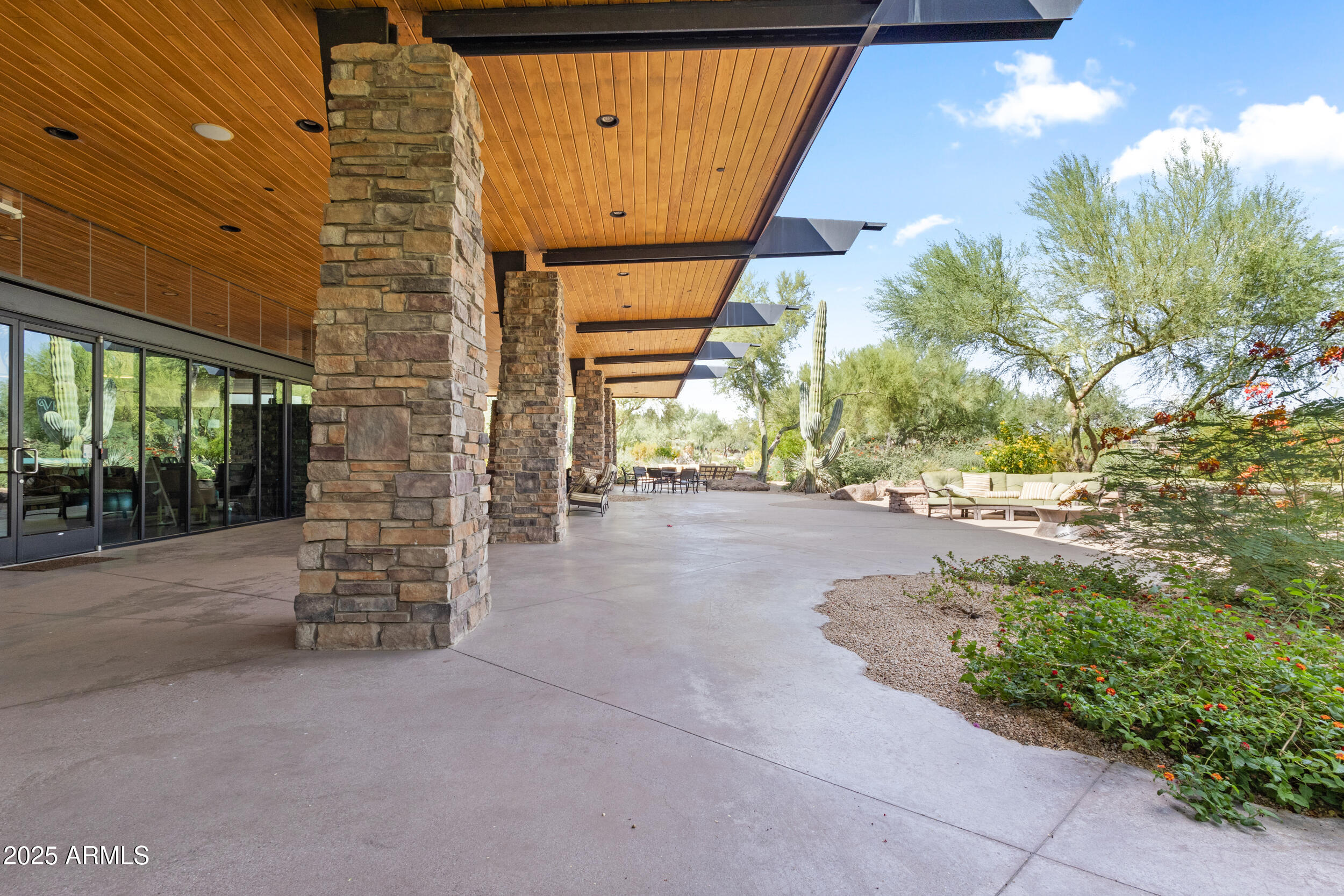 Phoenix, Arizona, 85050, United States, 5 Bedrooms Bedrooms, ,Residential,For Sale,1949706