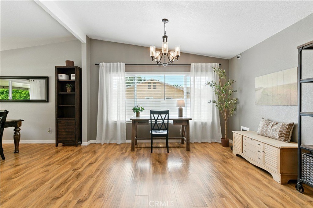 Jurupa Valley, California, 92509, United States, 4 Bedrooms Bedrooms, ,2 BathroomsBathrooms,Residential,For Sale,1873402