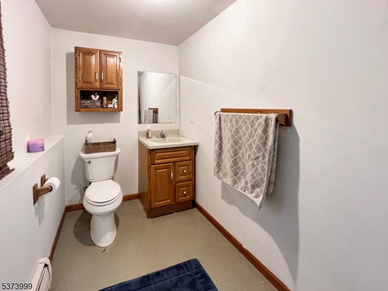 Franklin Twp., New Jersey, 07882, United States, 5 Bedrooms Bedrooms, ,3 BathroomsBathrooms,Residential,For Sale,1901717
