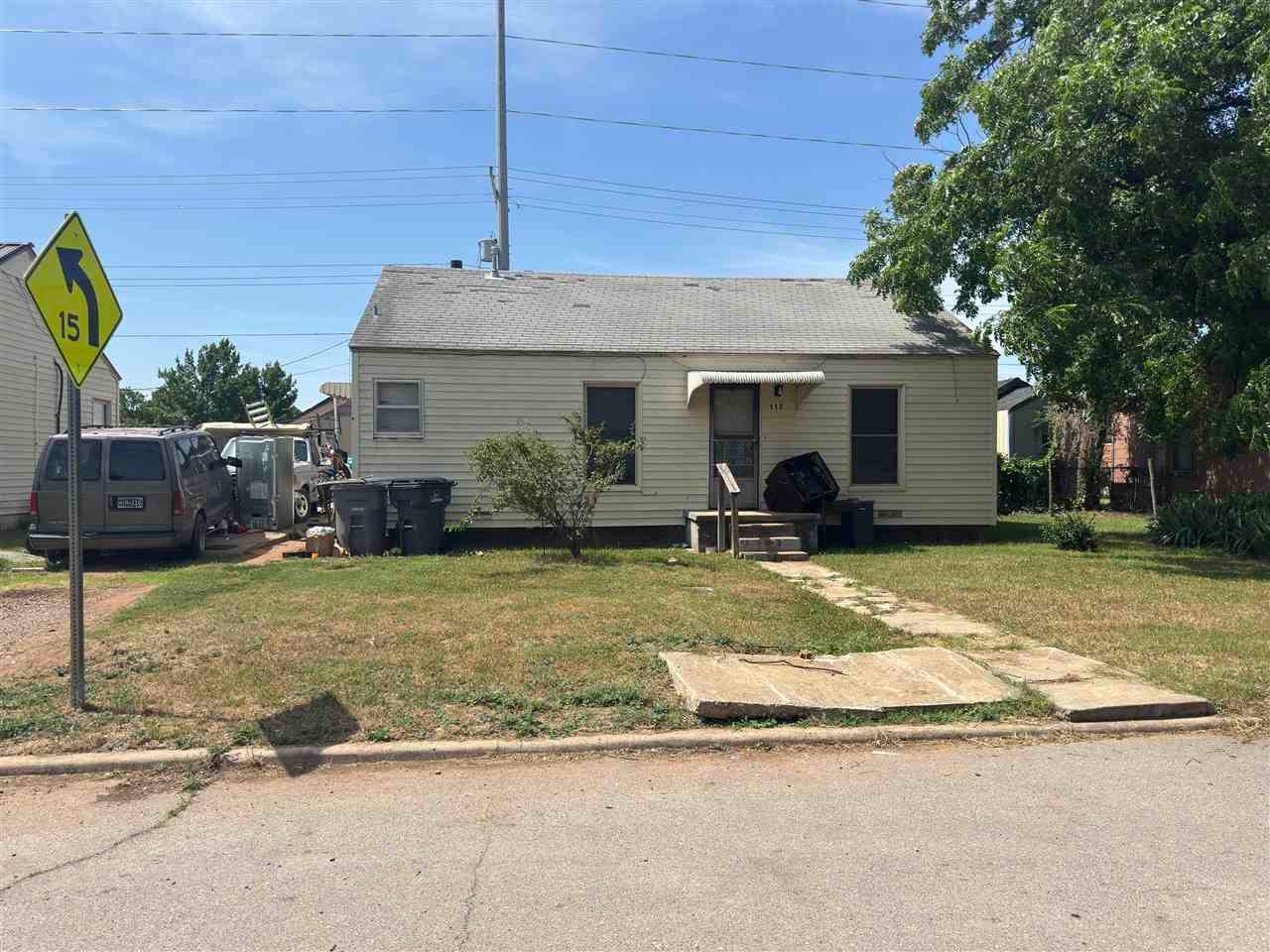 Arlington Dr, Lawton, OK 73507