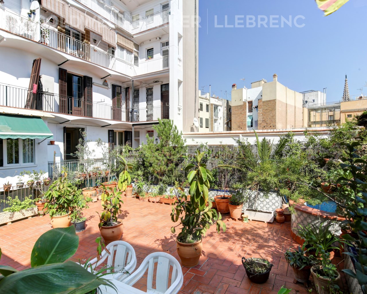 Barcelona, Catalonia, ES, 4 Bedrooms Bedrooms, ,1 BathroomBathrooms,Residential,For Sale,1622772