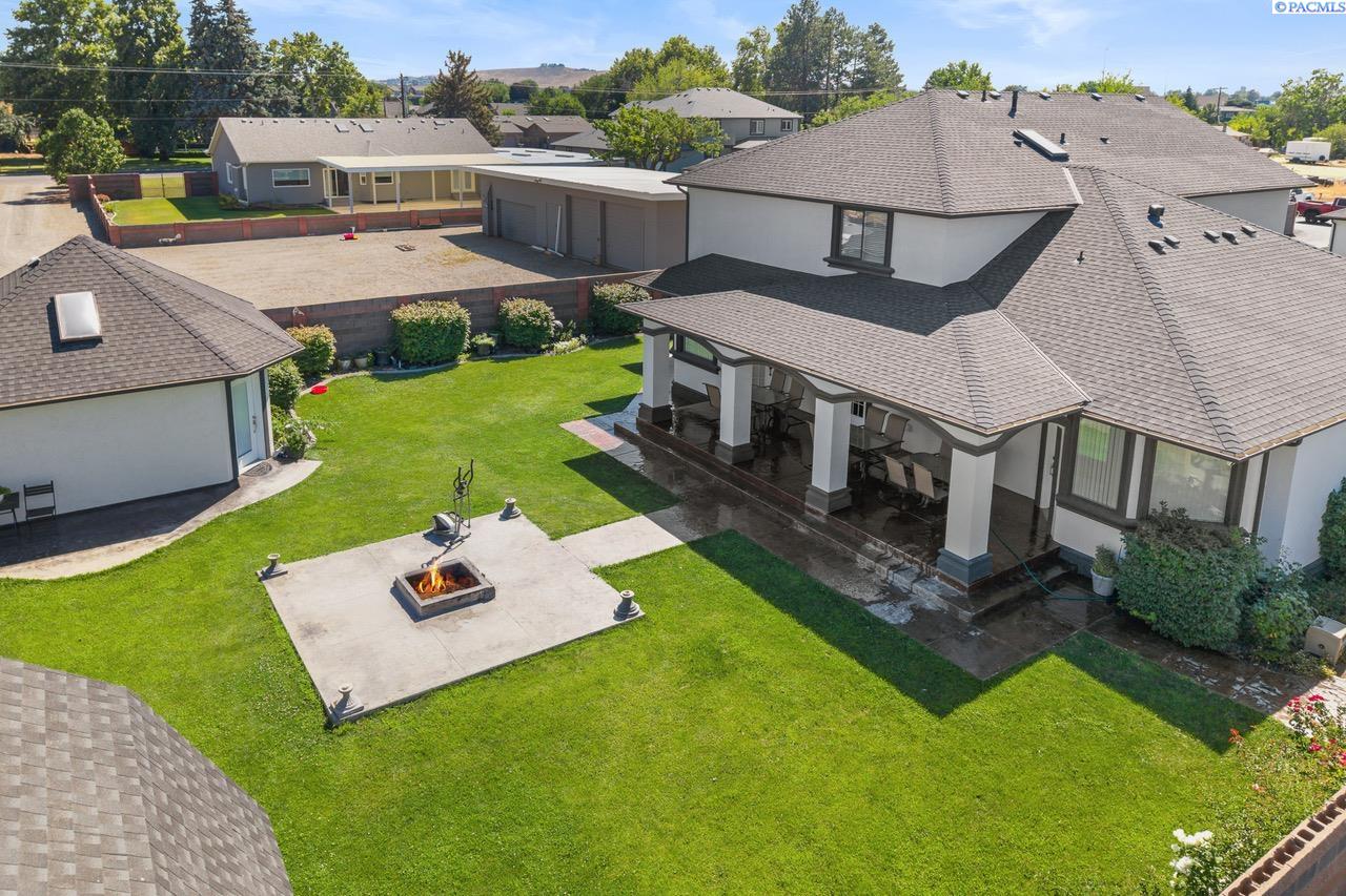 Kennewick, Washington, 99336, United States, 7 Bedrooms Bedrooms, ,7 BathroomsBathrooms,Residential,For Sale,1983847