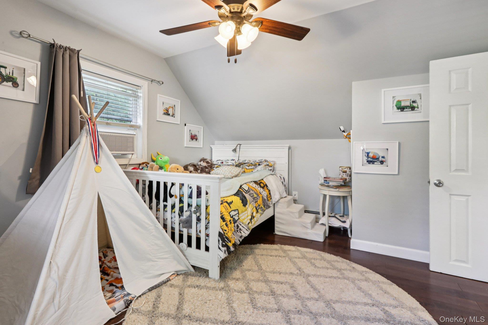 Garnerville, New York, 10923, United States, 4 Bedrooms Bedrooms, ,2 BathroomsBathrooms,Residential,For Sale,1974651