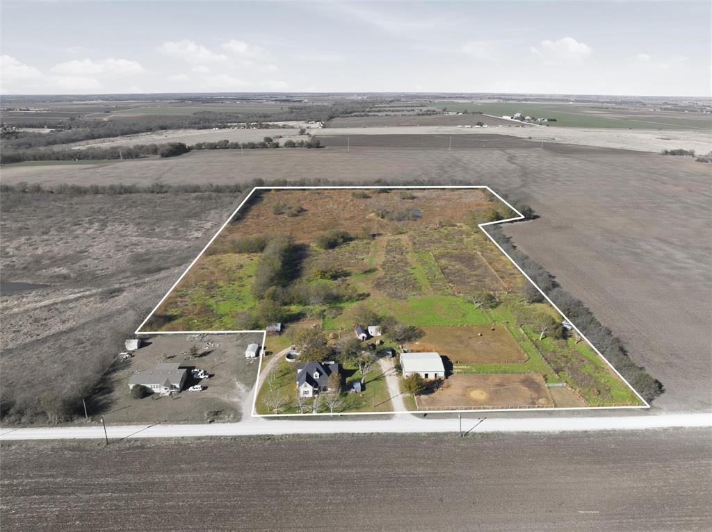 Hillsboro, Texas, 76645, United States, 5 Bedrooms Bedrooms, ,2 BathroomsBathrooms,Residential,For Sale,2006366