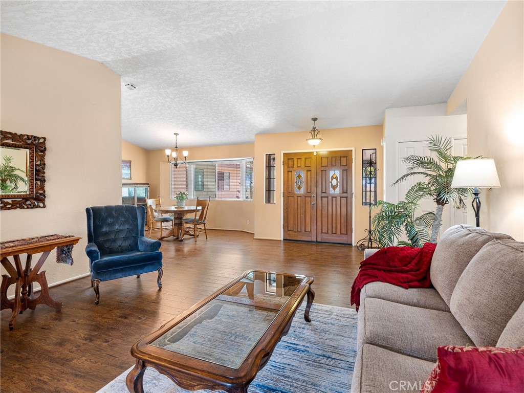 Apple Valley, California, 92307, United States, 3 Bedrooms Bedrooms, ,3 BathroomsBathrooms,Residential,For Sale,1954812