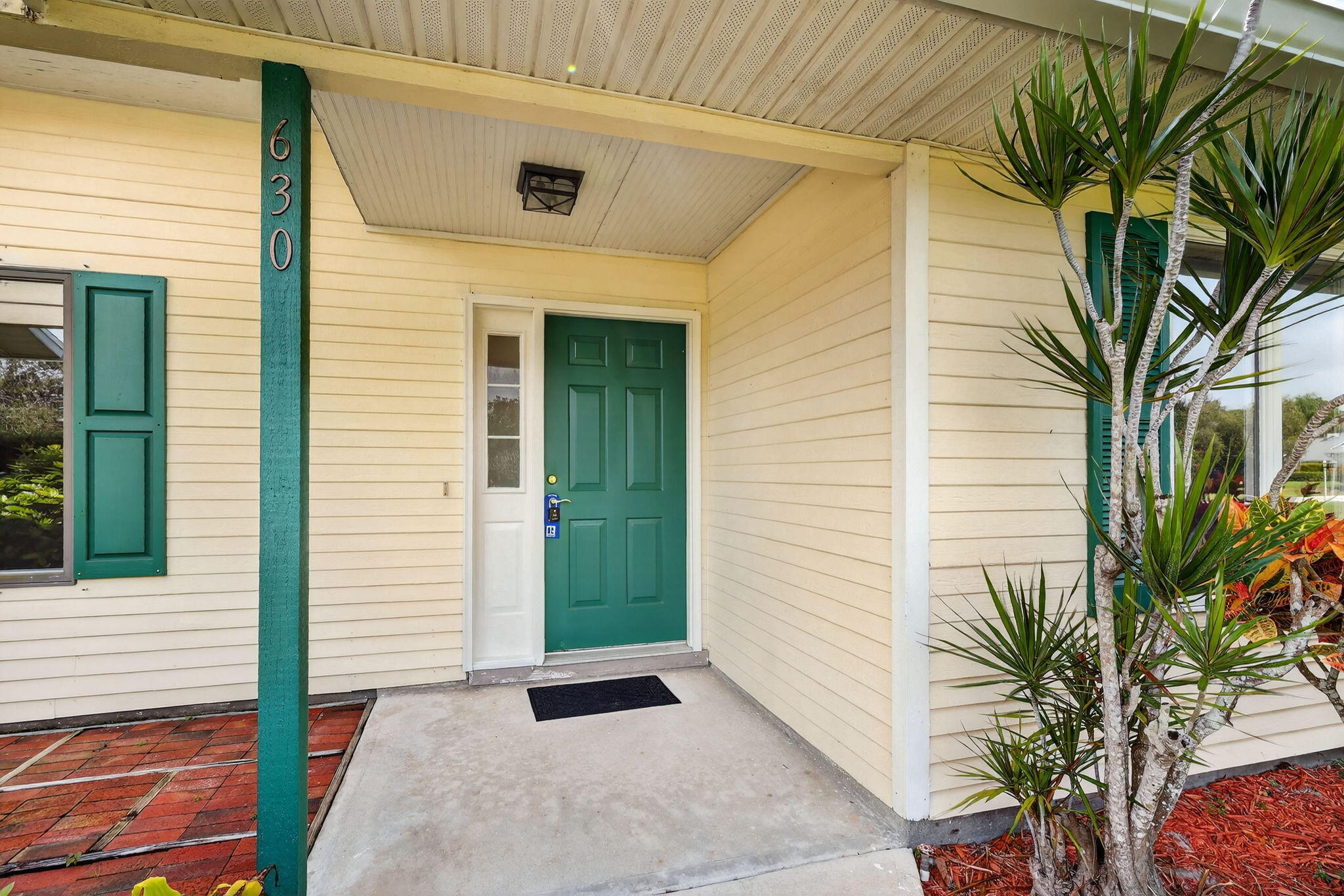 Jensen Beach, Florida, 34957, United States, 3 Bedrooms Bedrooms, ,2 BathroomsBathrooms,Residential,For Sale,1960986