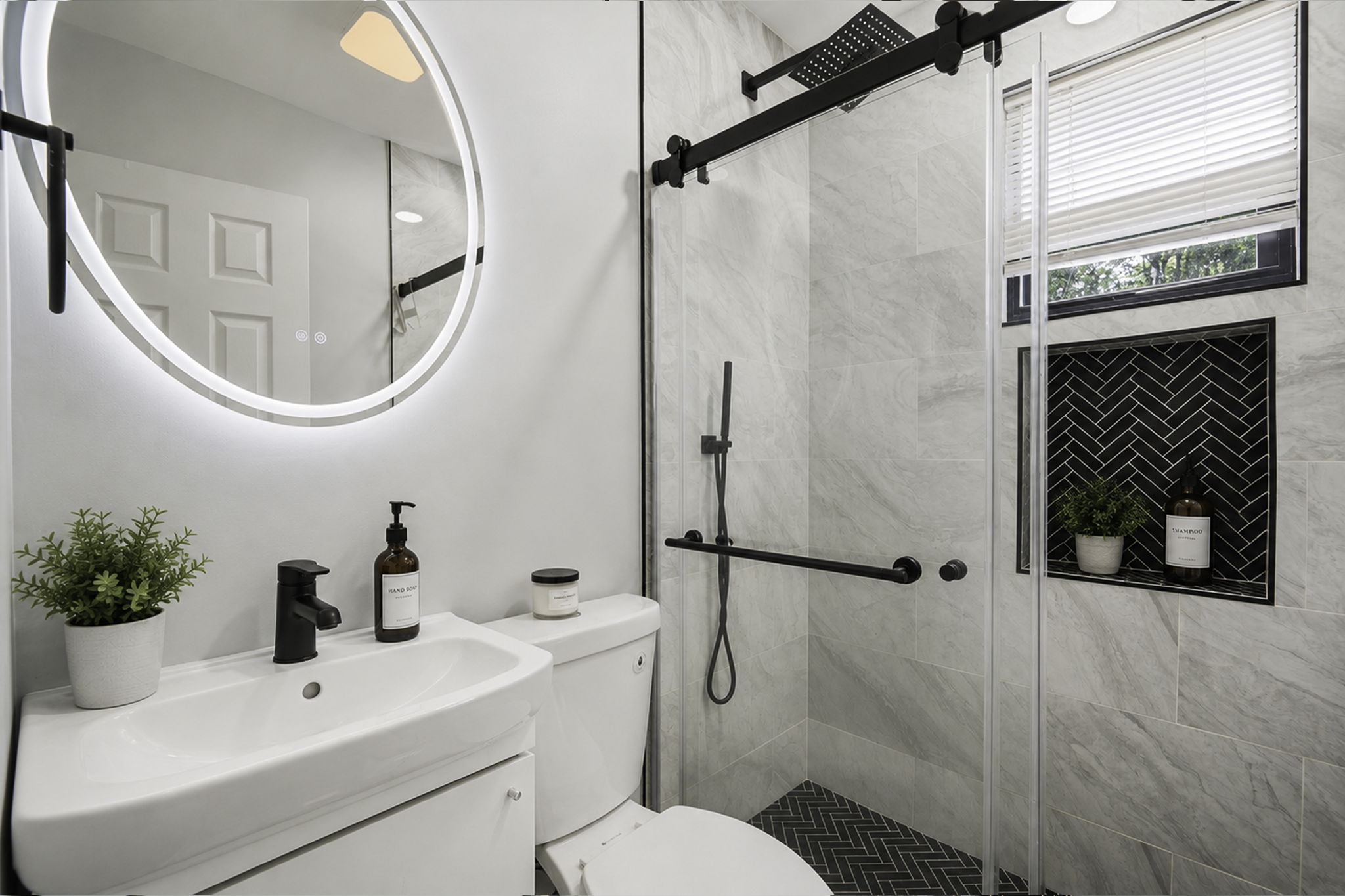 Bay Shore, New York, 11706, United States, 3 Bedrooms Bedrooms, ,3 BathroomsBathrooms,Residential,For Sale,2048700