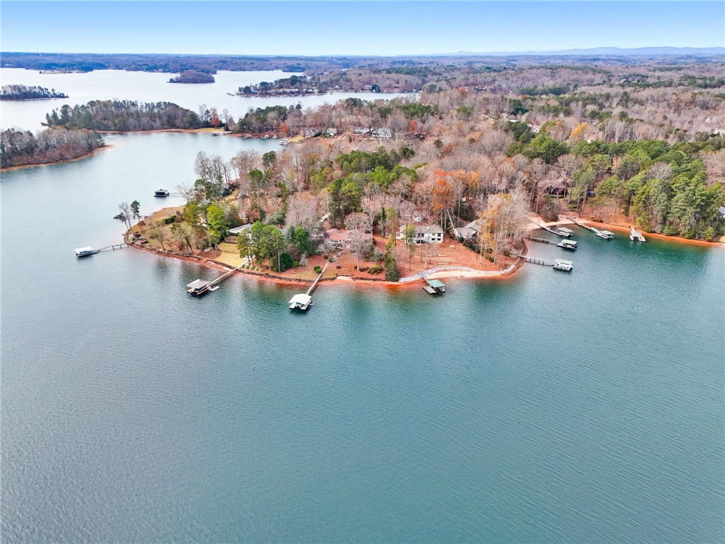 Seneca, South Carolina, 29672, United States, 6 Bedrooms Bedrooms, ,5 BathroomsBathrooms,Residential,For Sale,2002208