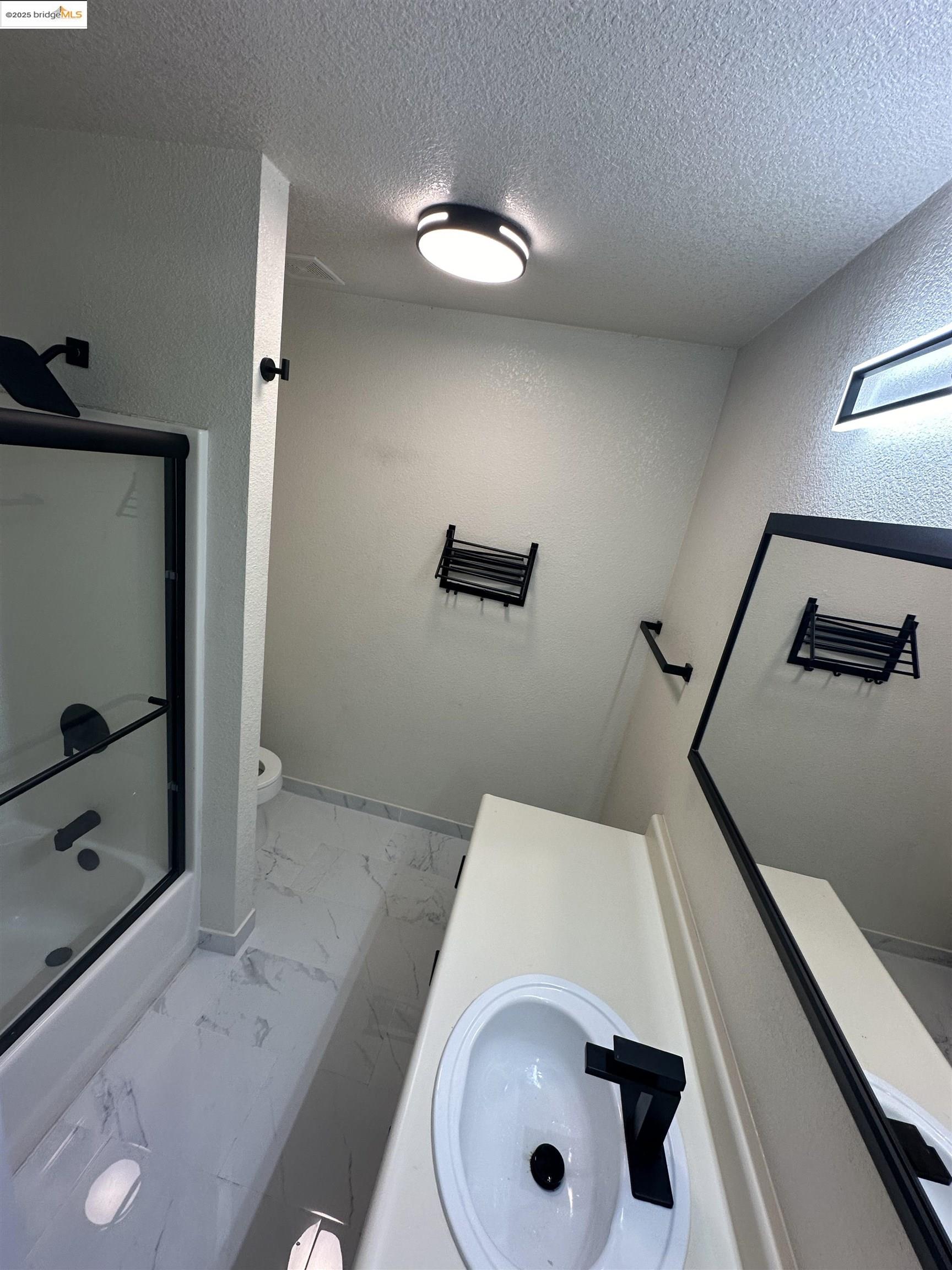 Vallejo, California, 94591, United States, ,Residential,For Sale,1940570