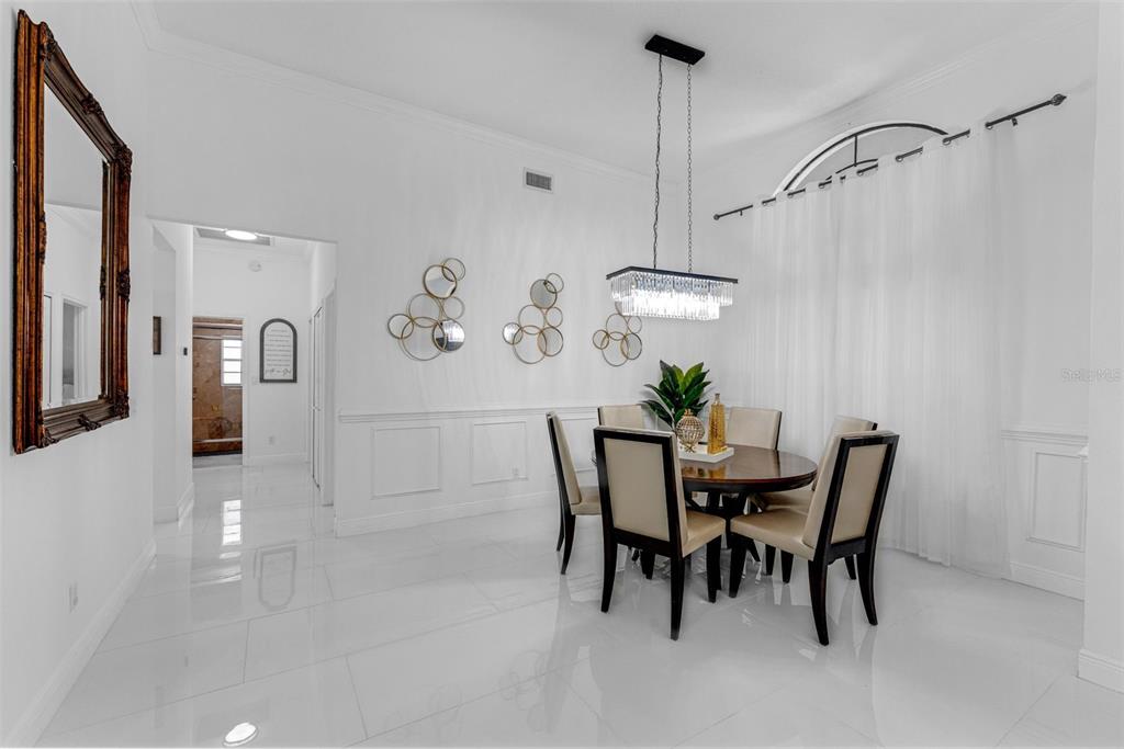 Orlando, Florida, 32829, United States, 4 Bedrooms Bedrooms, ,3 BathroomsBathrooms,Residential,For Sale,1926455