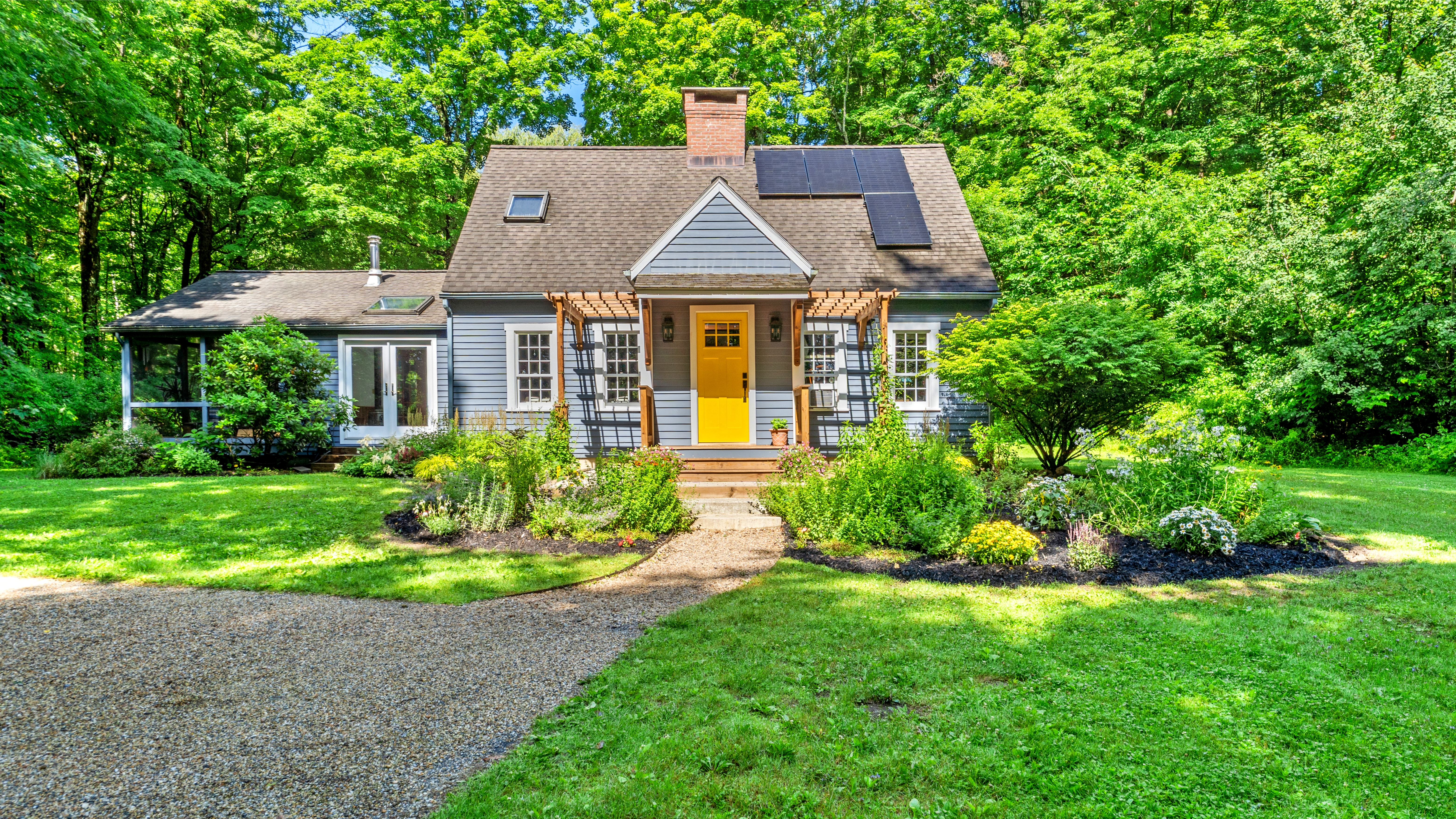  Berkshire Retreat: 4 Private Acres Near Downtown Great Barrington - 物件實景