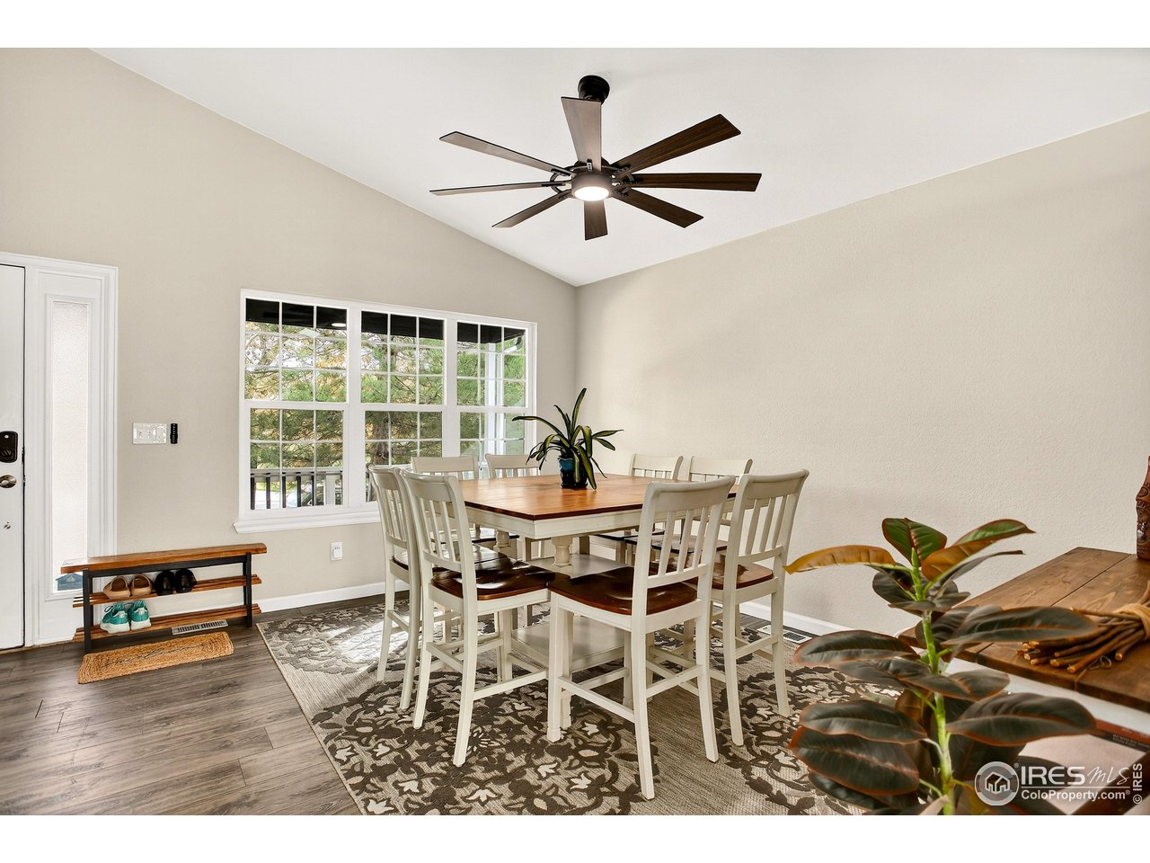 Aurora, Colorado, 80015, United States, 4 Bedrooms Bedrooms, ,2 BathroomsBathrooms,Residential,For Sale,2001847