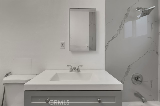 Bell Gardens, California, 90201, United States, 6 Bedrooms Bedrooms, ,Residential,For Sale,2009739