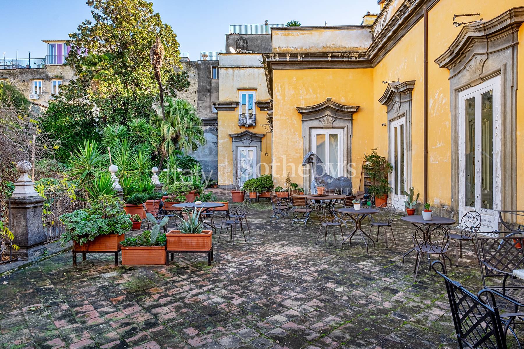  Monumental Renaissance mansion in the Naples historical center - 物件實景