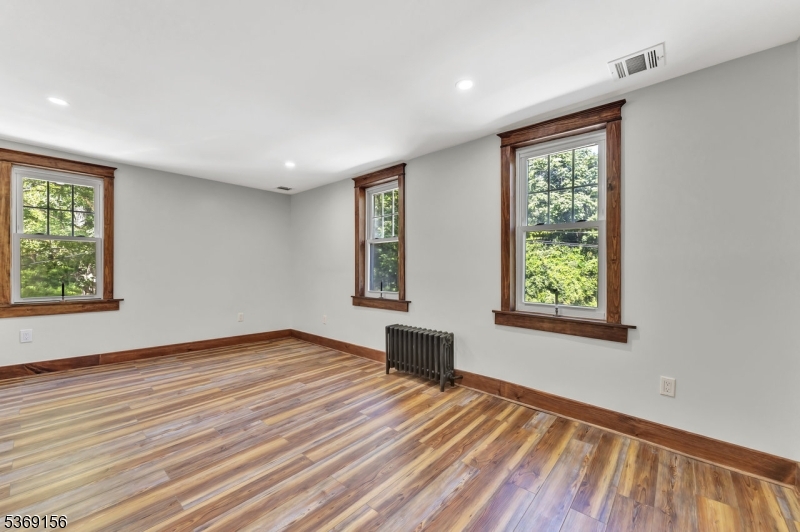 Blairstown Twp., New Jersey, 07825, United States, 4 Bedrooms Bedrooms, ,4 BathroomsBathrooms,Residential,For Sale,1901840