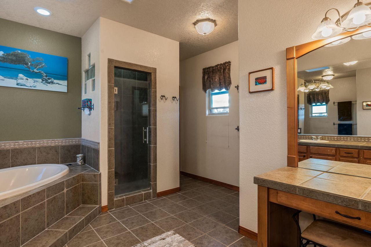 Albuquerque, New Mexico, 87114, United States, 3 Bedrooms Bedrooms, ,3 BathroomsBathrooms,Residential,For Sale,1996892