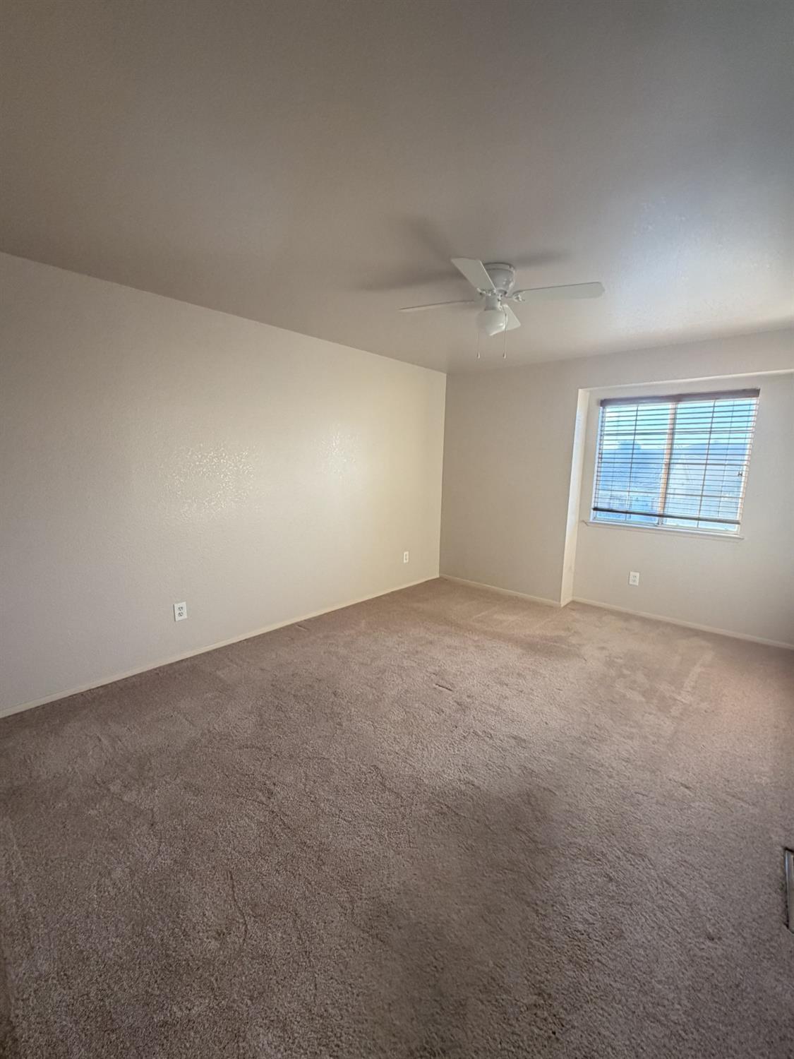 Oakdale, California, 95361, United States, 4 Bedrooms Bedrooms, ,3 BathroomsBathrooms,Residential,For Sale,2009079