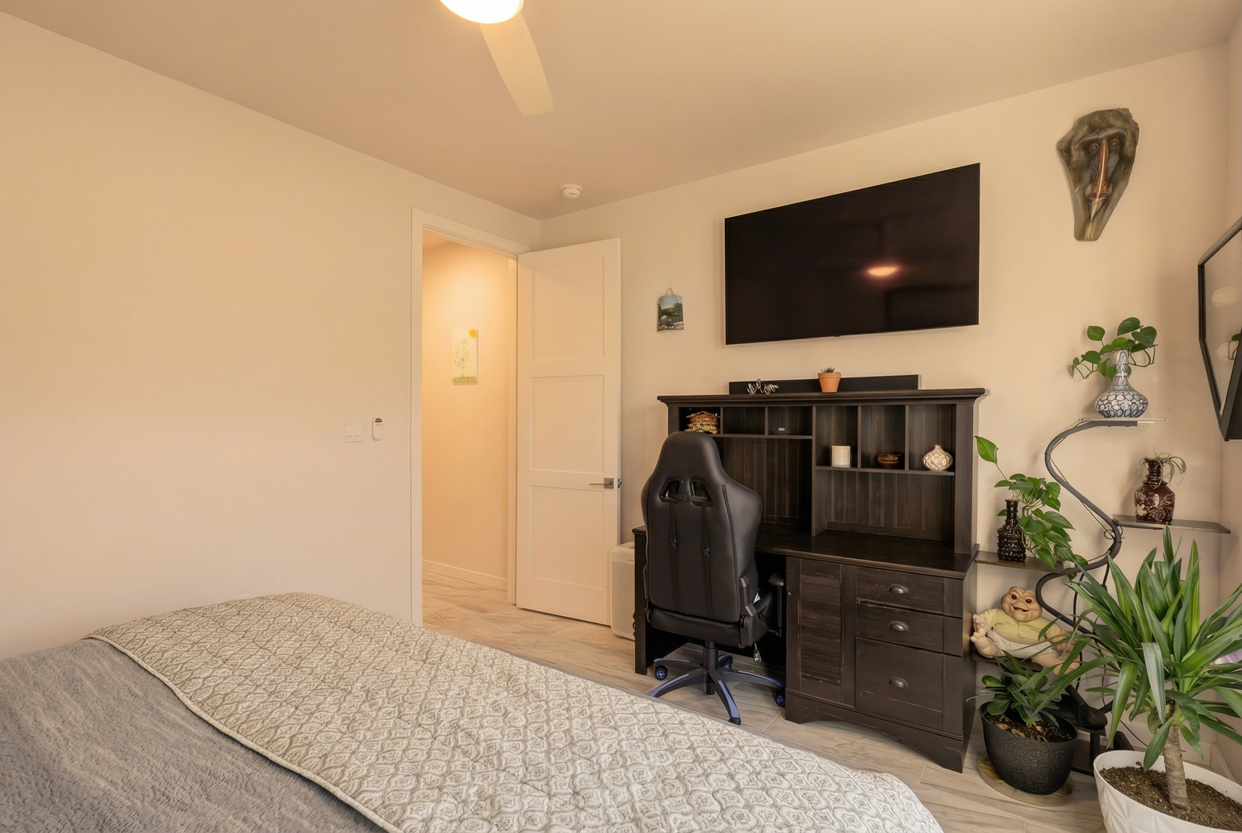 Los Lunas, New Mexico, 87031, United States, 4 Bedrooms Bedrooms, ,3 BathroomsBathrooms,Residential,For Sale,2005206