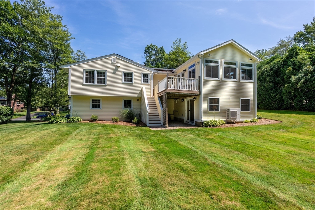 Agawam, Massachusetts, 01030, United States, 4 Bedrooms Bedrooms, ,3 BathroomsBathrooms,Residential,For Sale,1933274
