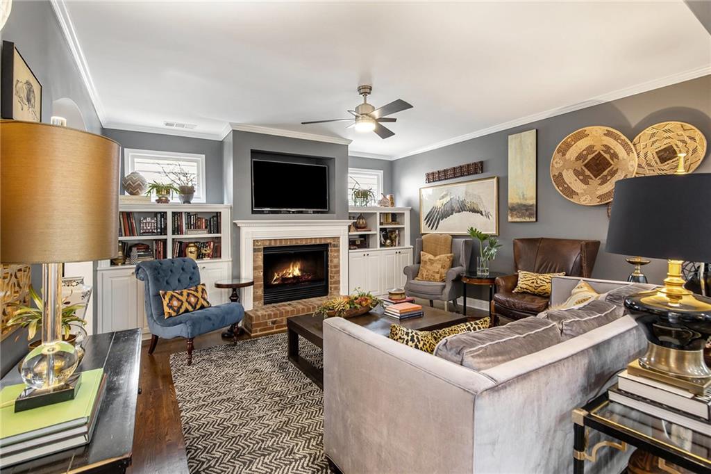 Atlanta, Georgia, 30318, United States, 3 Bedrooms Bedrooms, ,3 BathroomsBathrooms,Residential,For Sale,1892490