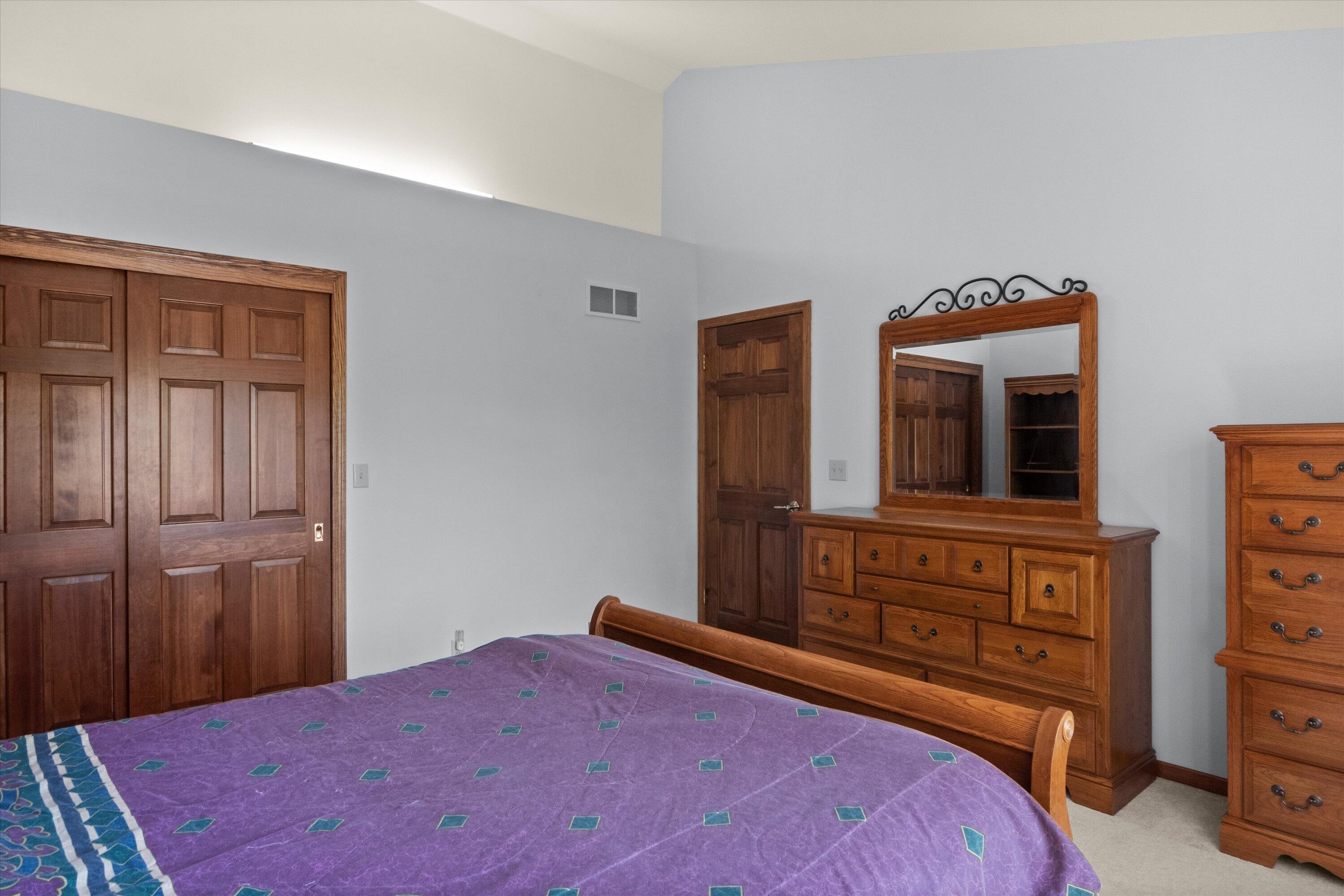 Caledonia, Wisconsin, 53402, United States, 3 Bedrooms Bedrooms, ,3 BathroomsBathrooms,Residential,For Sale,1987324