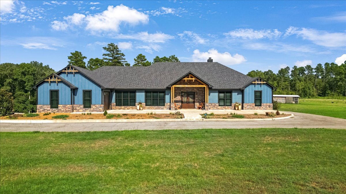 Long Branch, Texas, 75669, United States, 4 Bedrooms Bedrooms, ,4 BathroomsBathrooms,Residential,For Sale,1908688