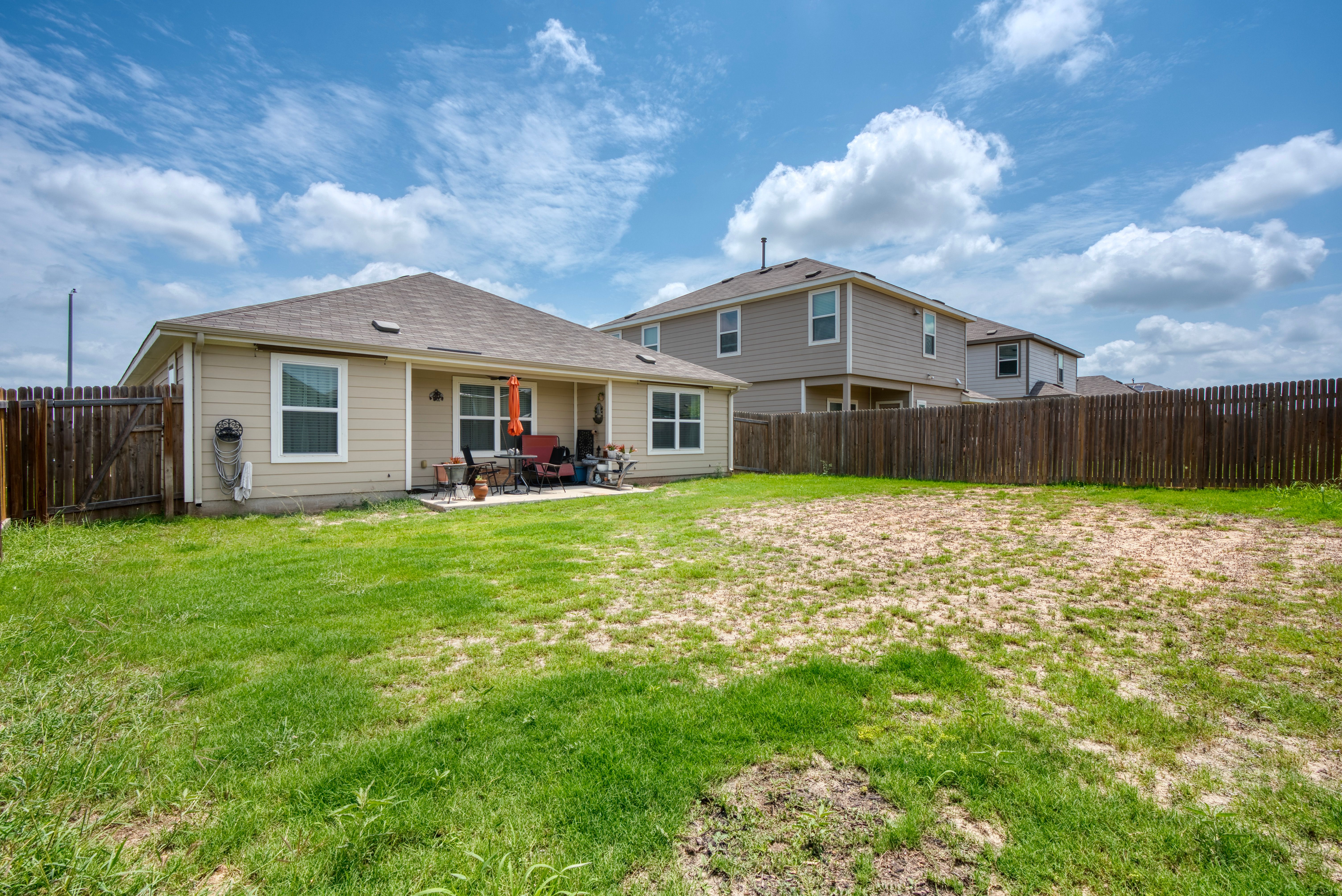  Beautiful maintained Home minutes from I-10 & 1604 - 物件實景
