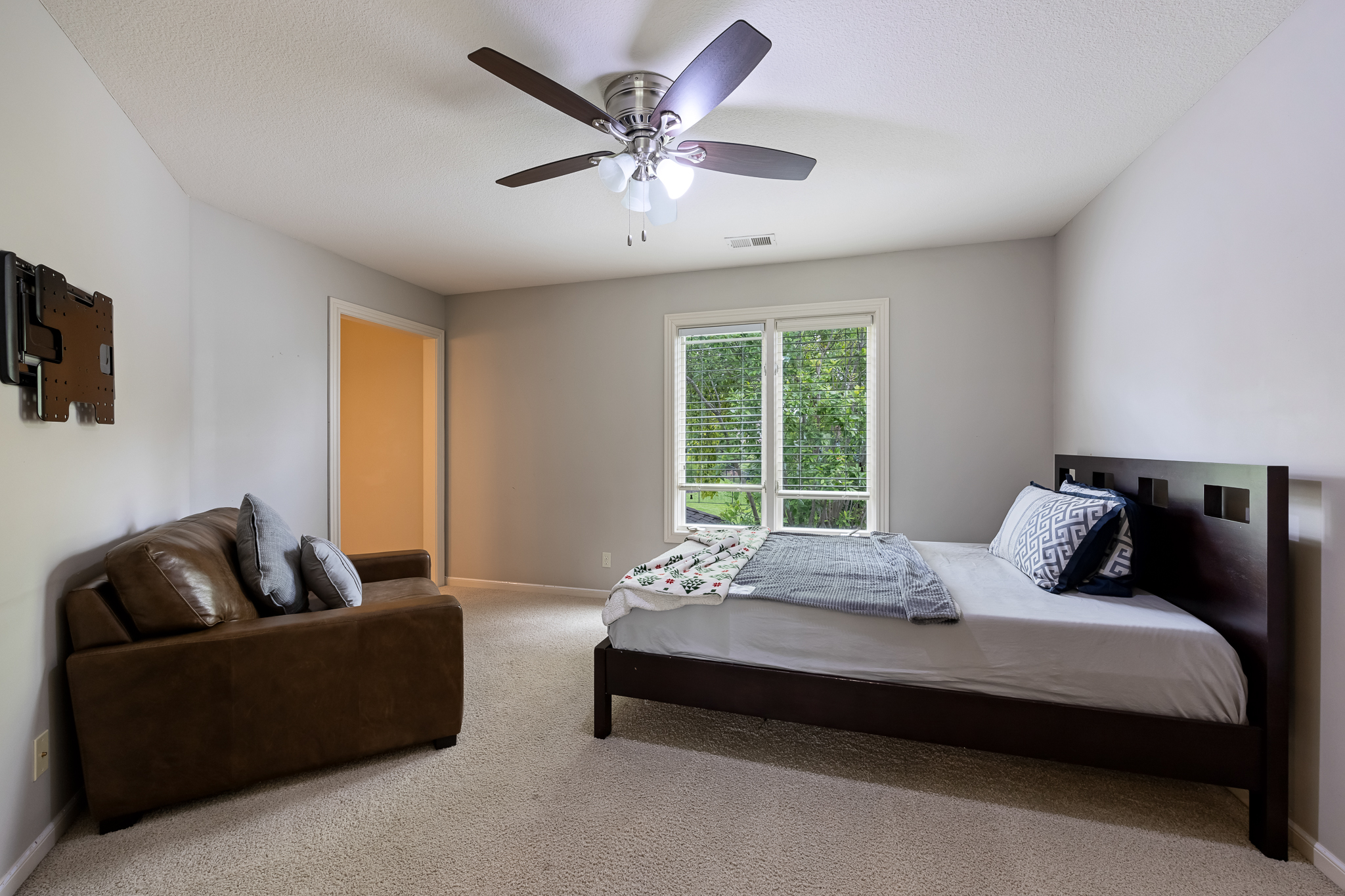  9920 Skyview Lane, Lenexa, KS 66220 - 物件實景