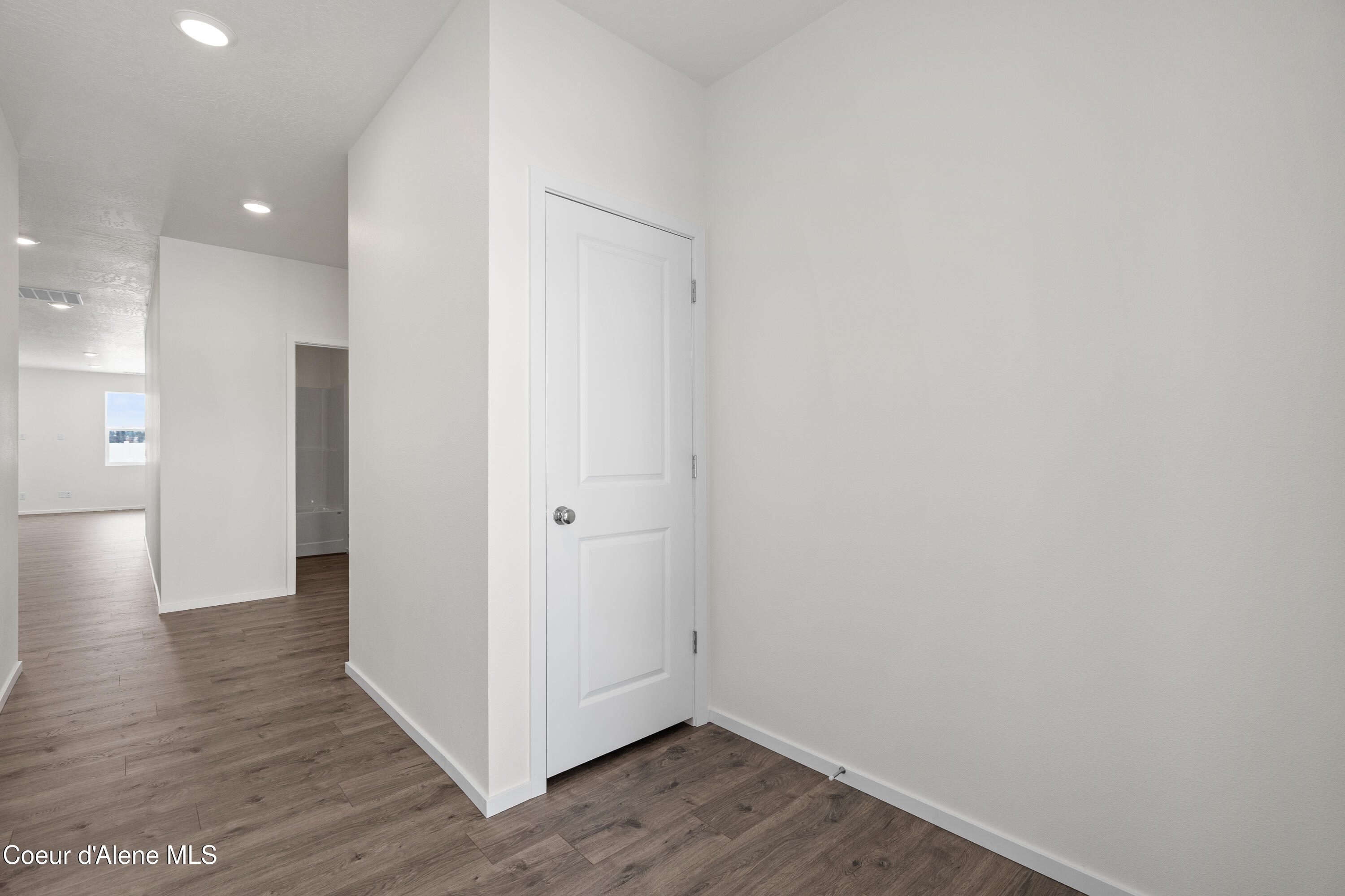 Post Falls, Idaho, 83854, United States, 4 Bedrooms Bedrooms, ,Residential,For Sale,1979406