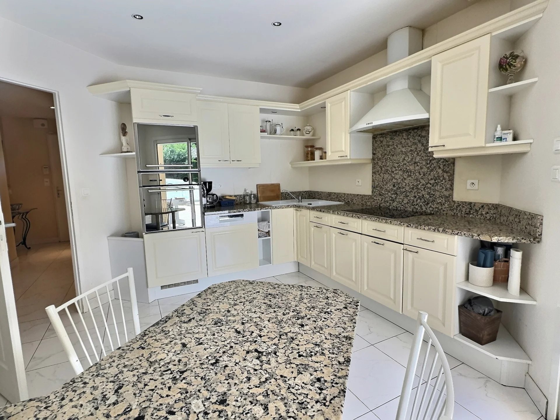 Lège-Cap-Ferret, New Aquitaine, 33950, FR, 5 Bedrooms Bedrooms, ,3 BathroomsBathrooms,Residential,For Sale,1817598