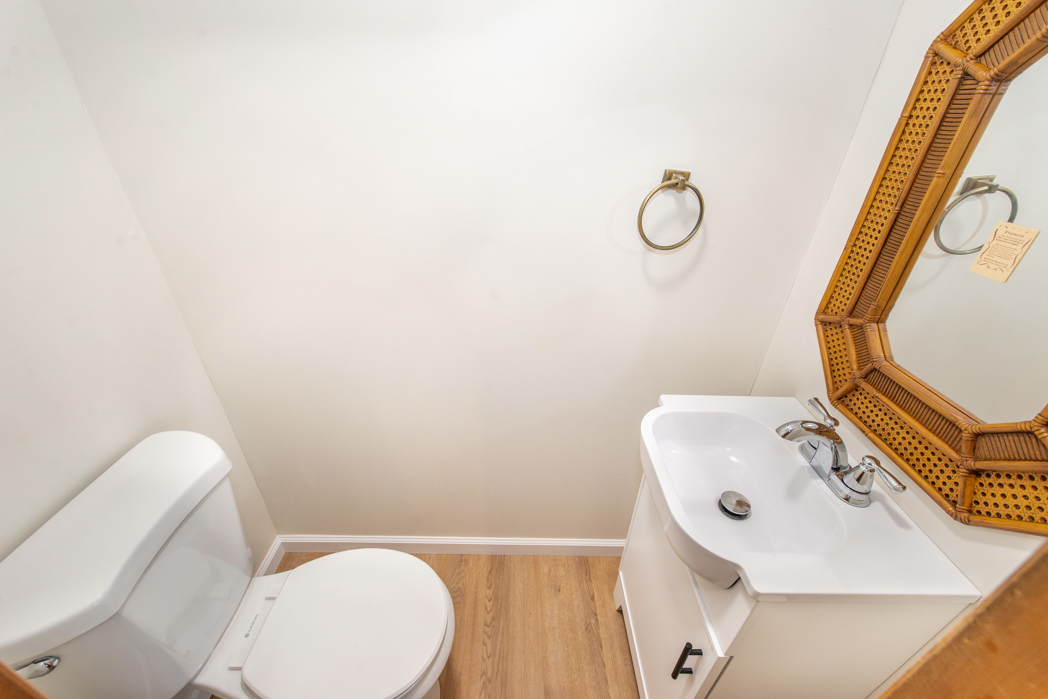 Nutley, New Jersey, 07110, United States, 3 Bedrooms Bedrooms, ,2 BathroomsBathrooms,Residential,For Sale,1977150