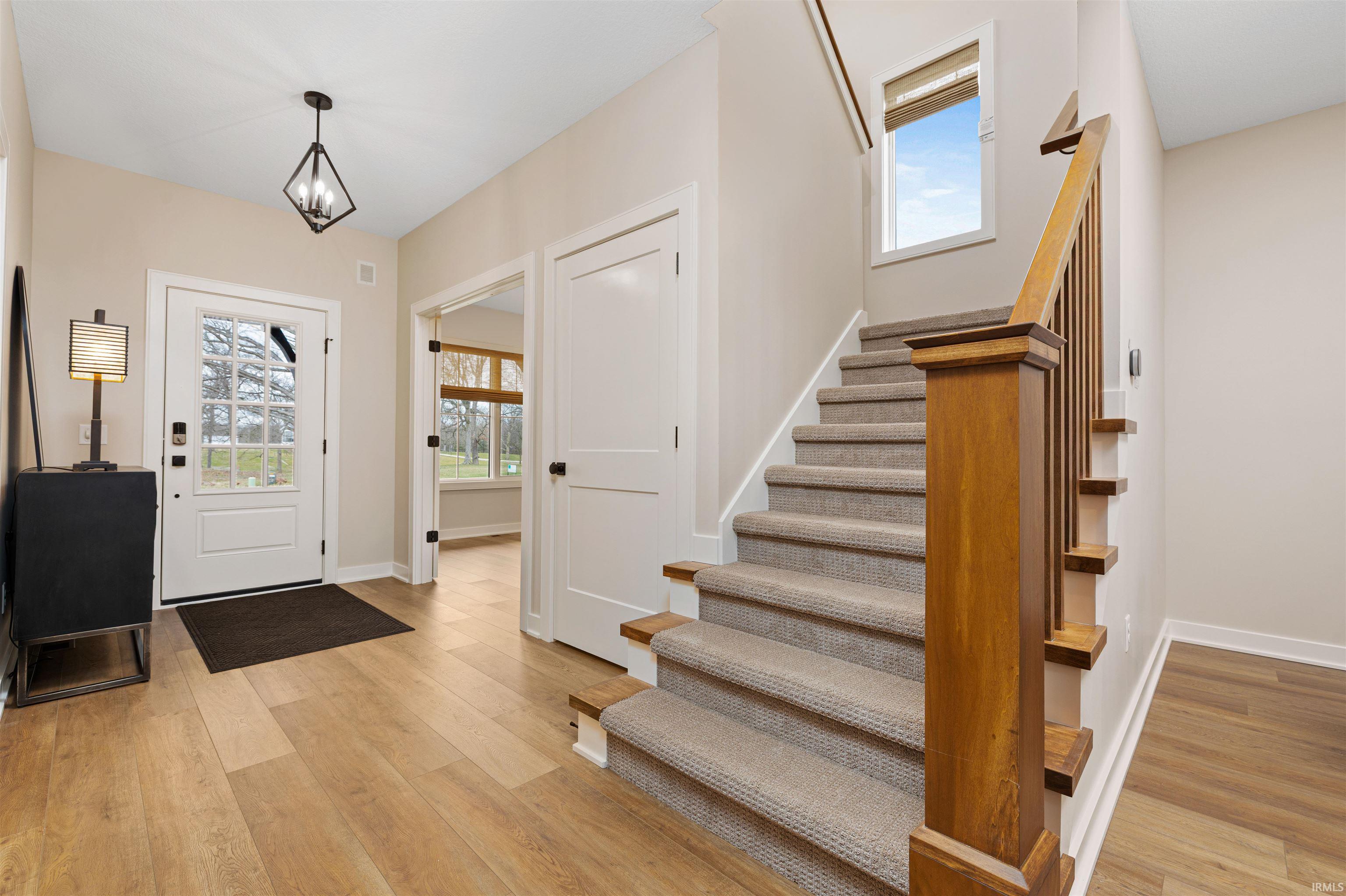 Leo, Indiana, 46765, United States, 5 Bedrooms Bedrooms, ,4 BathroomsBathrooms,Residential,For Sale,1981787