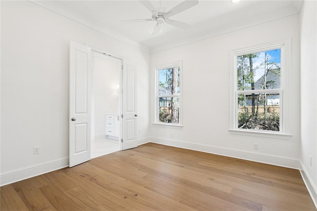 Covington, Louisiana, 70433, United States, 4 Bedrooms Bedrooms, ,3 BathroomsBathrooms,Residential,For Sale,1989421