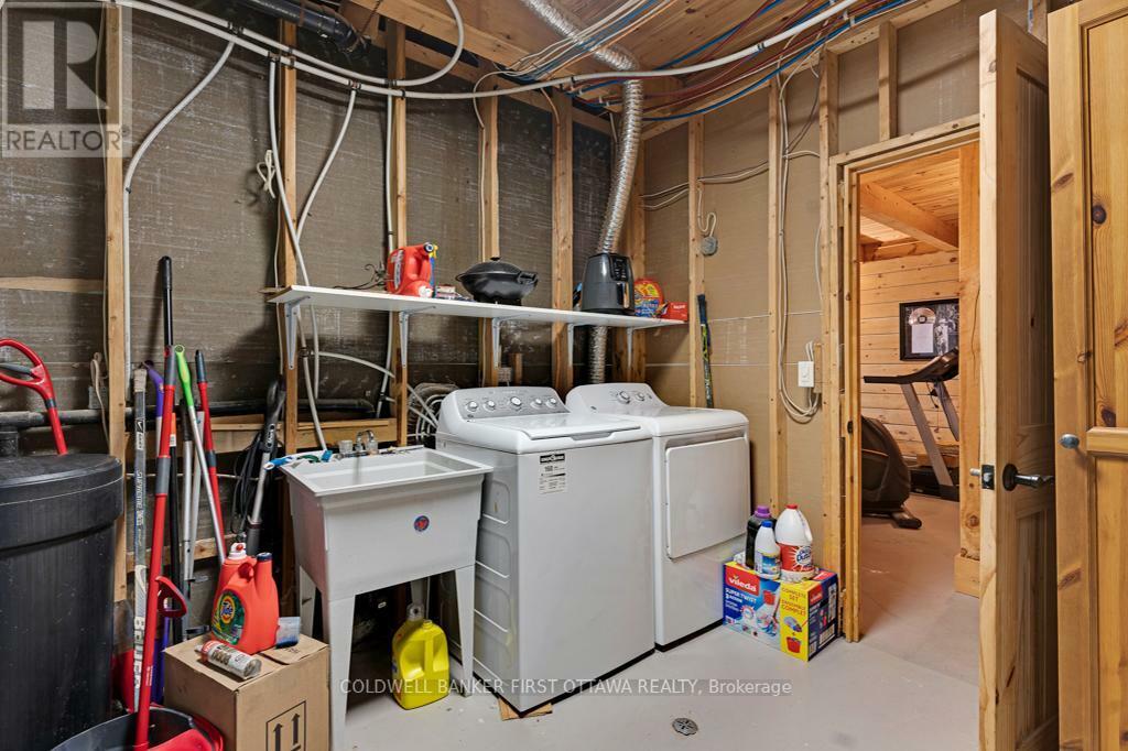 MISSISSIPPI MILLS, Ontario, K0A 2X0, CA, 4 Bedrooms Bedrooms, ,2 BathroomsBathrooms,Residential,For Sale,1865554