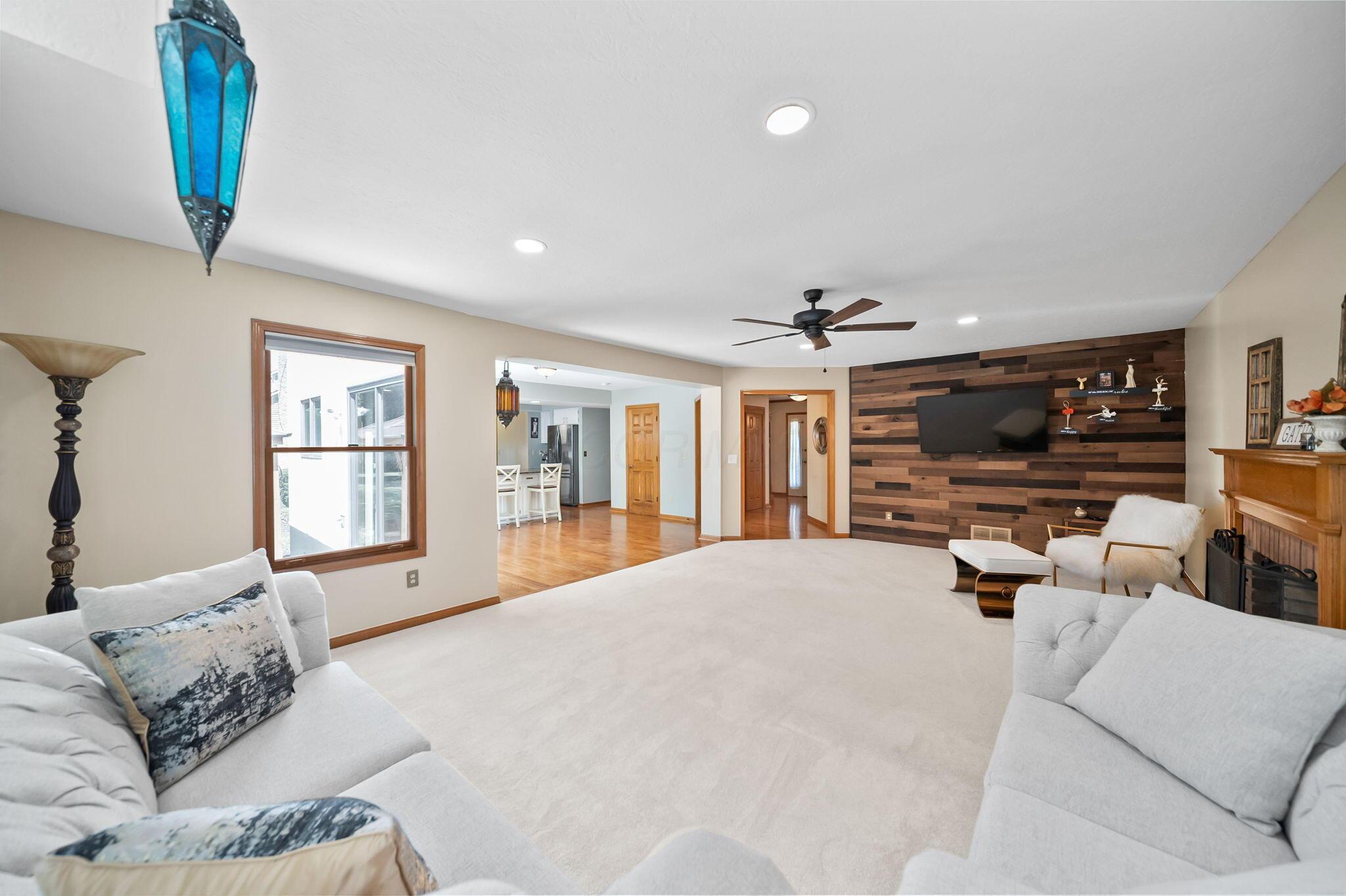Dublin, Ohio, 43017, United States, 4 Bedrooms Bedrooms, ,4 BathroomsBathrooms,Residential,For Sale,1883217