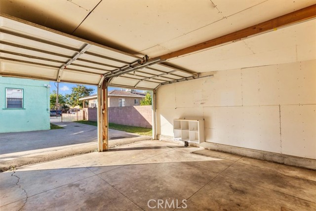 Montebello, California, 90640, United States, 2 Bedrooms Bedrooms, ,1 BathroomBathrooms,Residential,For Sale,2005651