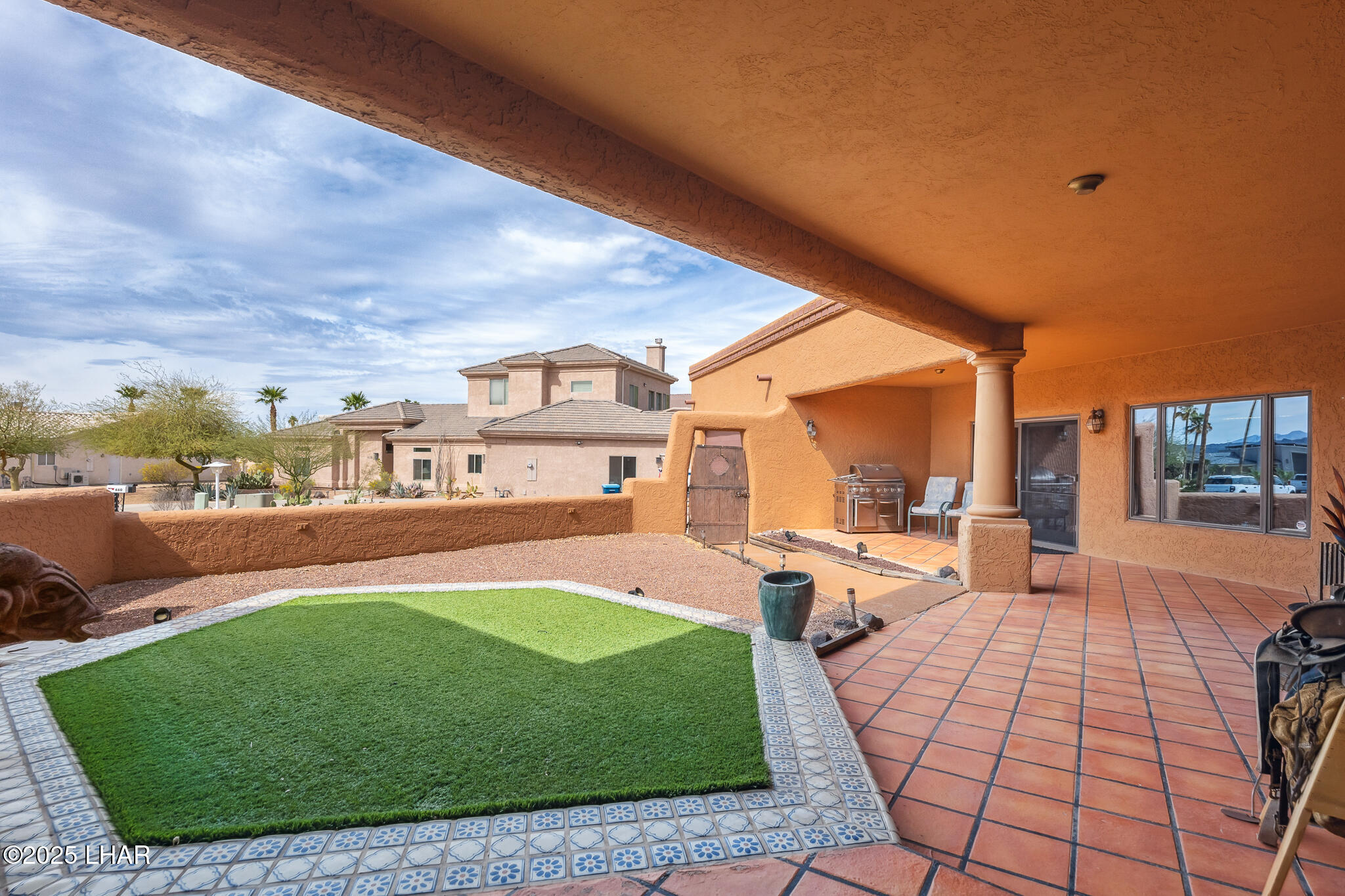 Lake Havasu City, Arizona, 86406, United States, 2 Bedrooms Bedrooms, ,2 BathroomsBathrooms,Residential,For Sale,1932583