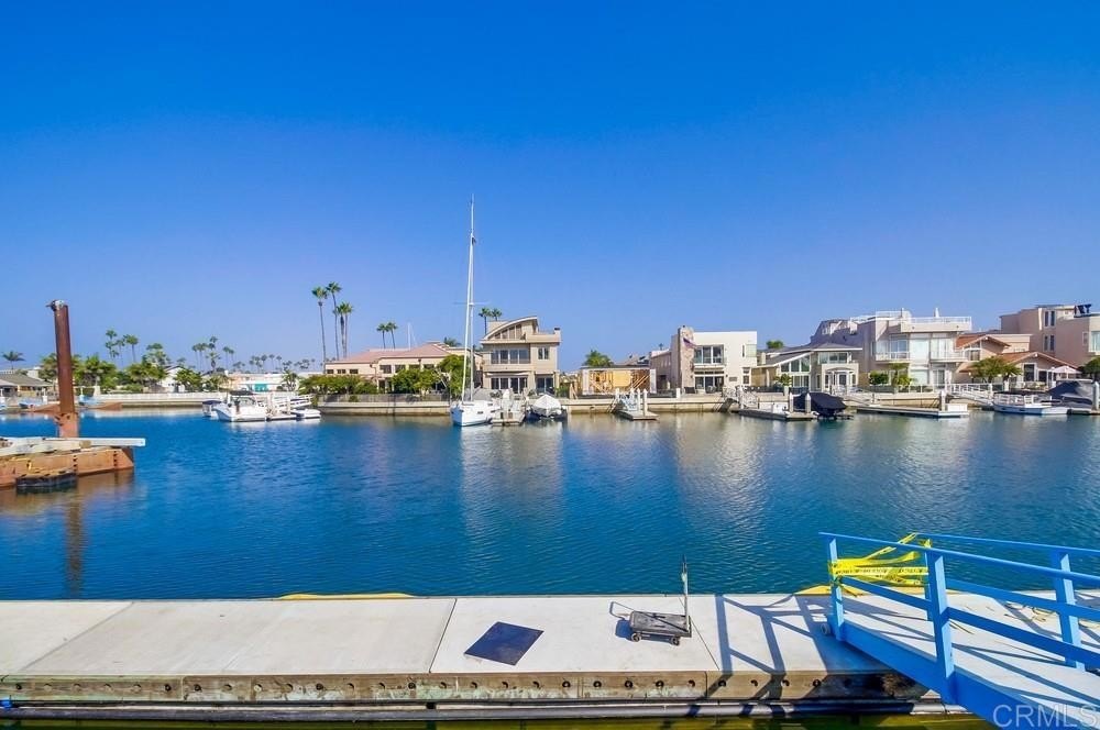 Coronado, California, 92118, United States, 2 Bedrooms Bedrooms, ,2 BathroomsBathrooms,Residential,For Sale,1794986