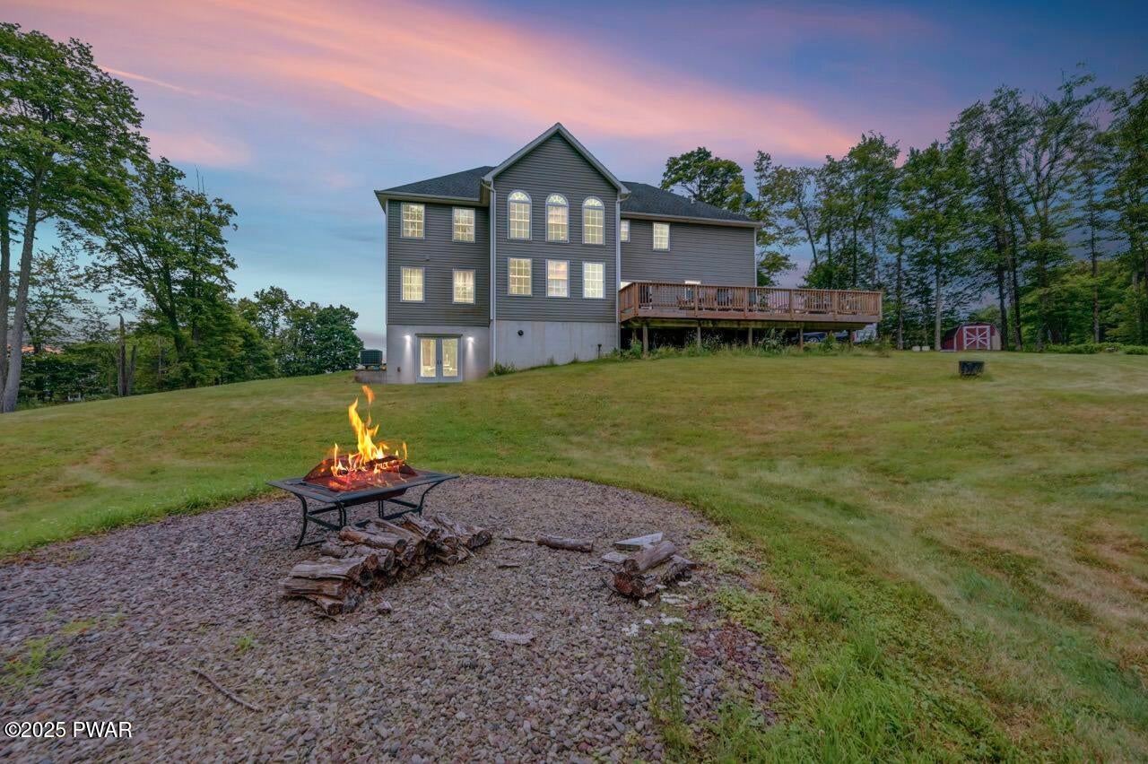 Honesdale, Pennsylvania, 18431, United States, 5 Bedrooms Bedrooms, ,4 BathroomsBathrooms,Residential,For Sale,1973688